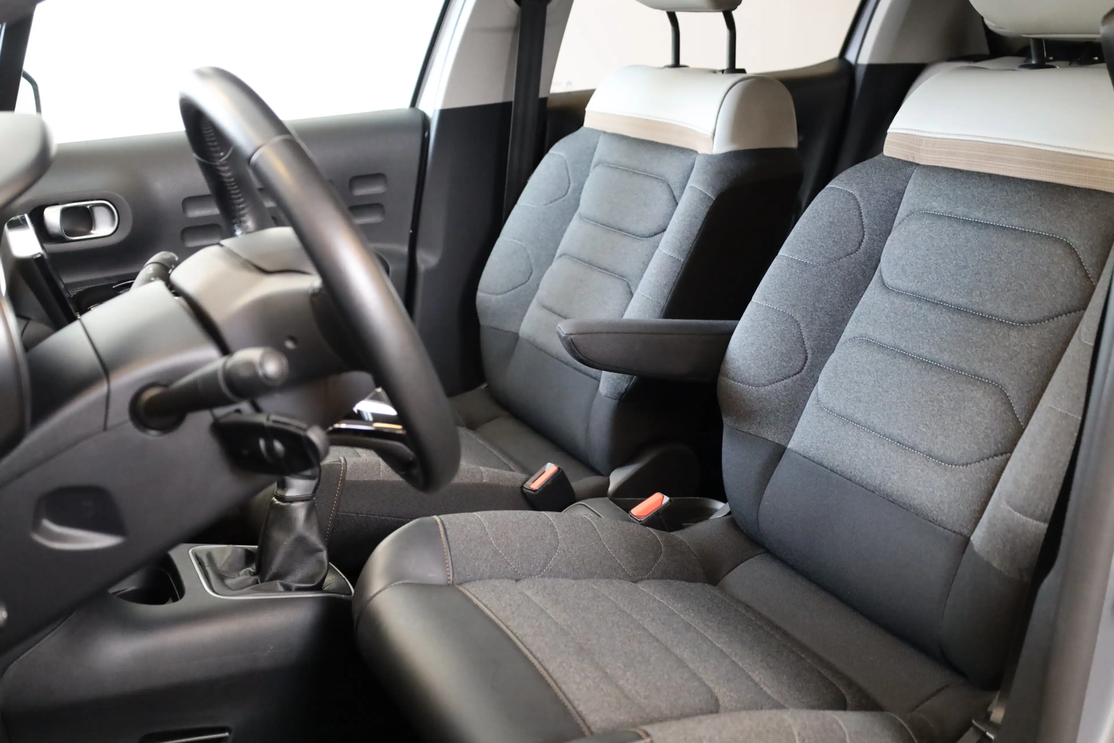 Citroen C3 PT 83 Shine Keyless | Sensoren v+a | Camera | Stoe — photo 18