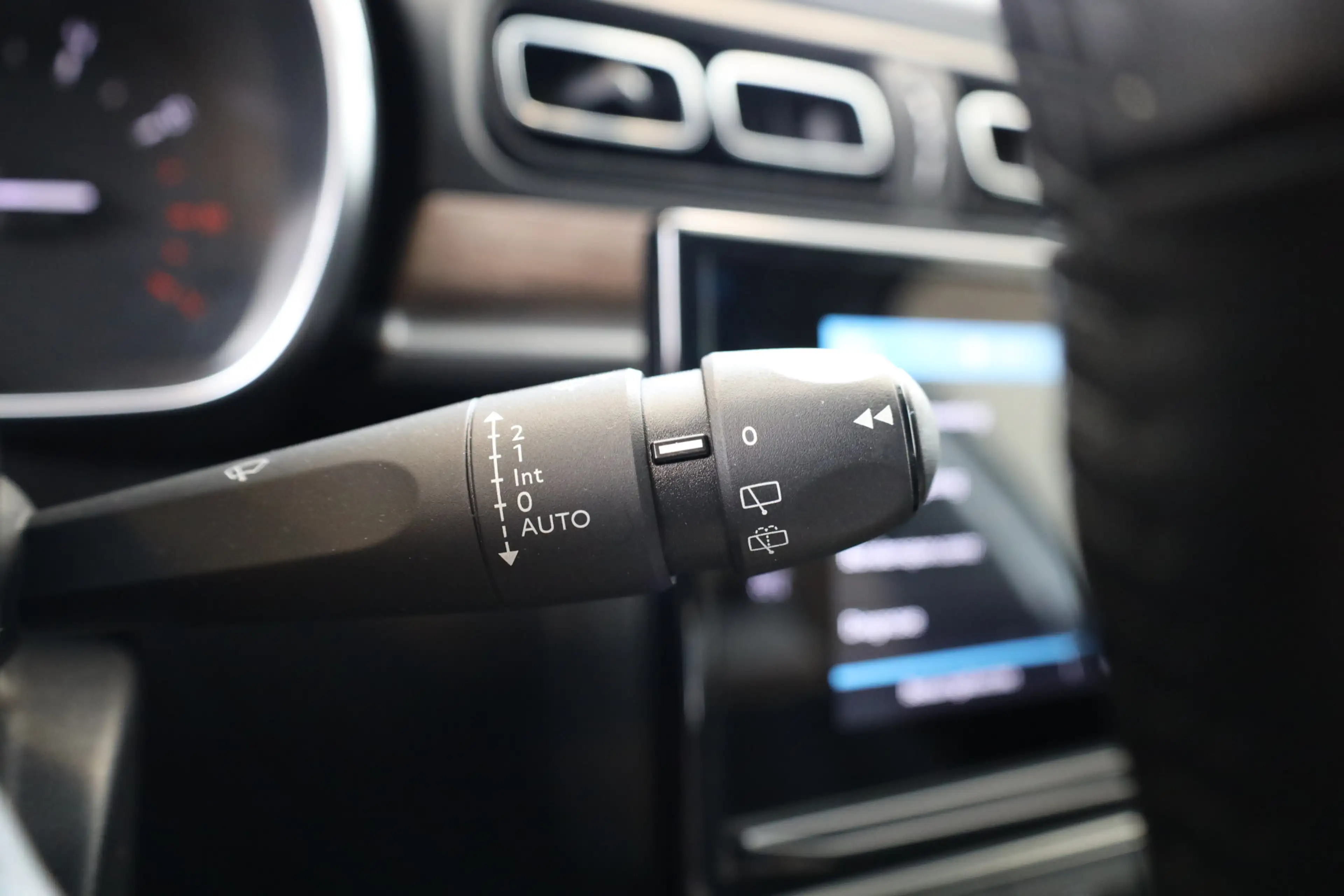 Citroen C3 PT 83 Shine Keyless | Sensoren v+a | Camera | Stoe — photo 21