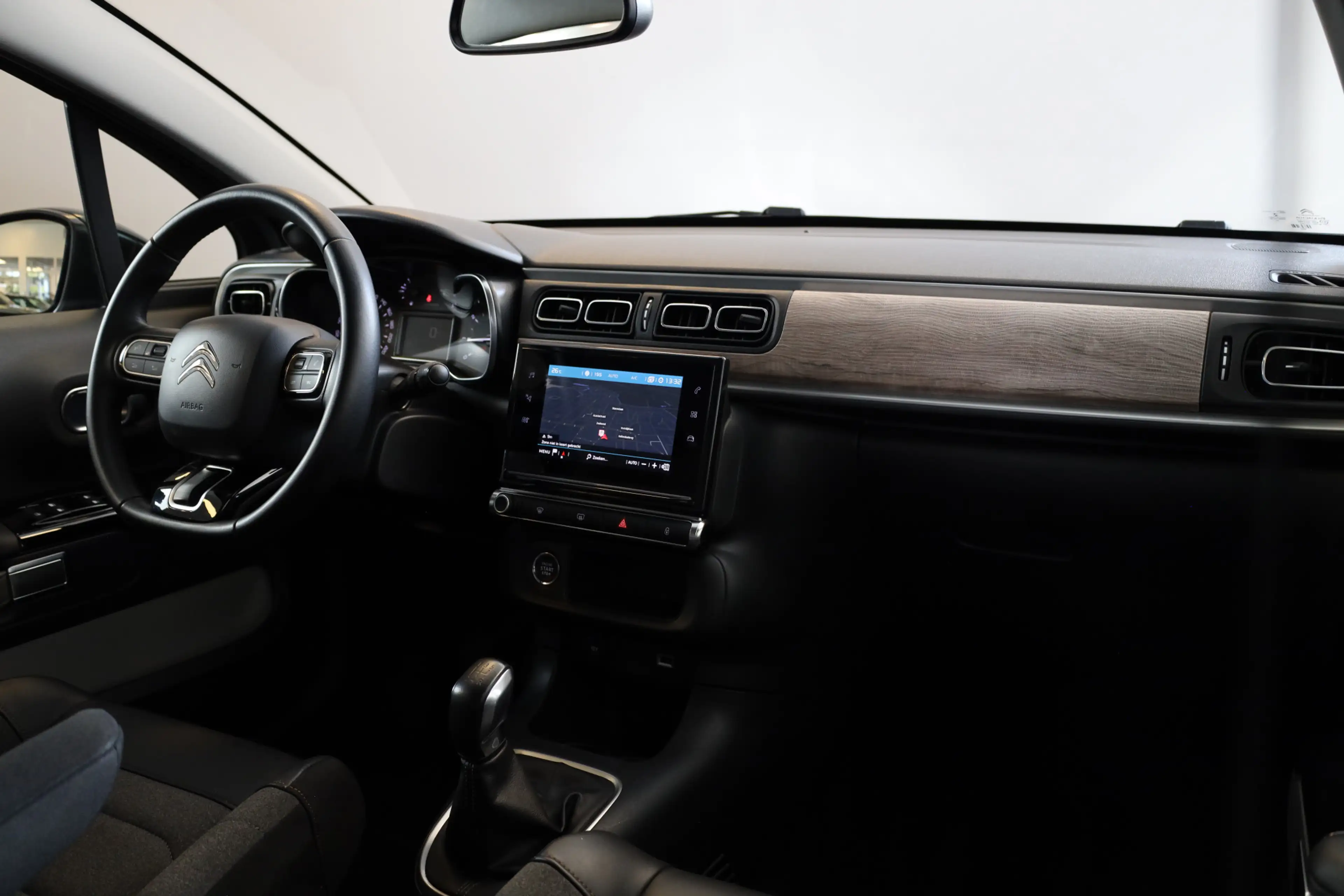 Citroen C3 PT 83 Shine Keyless | Sensoren v+a | Camera | Stoe — photo 33