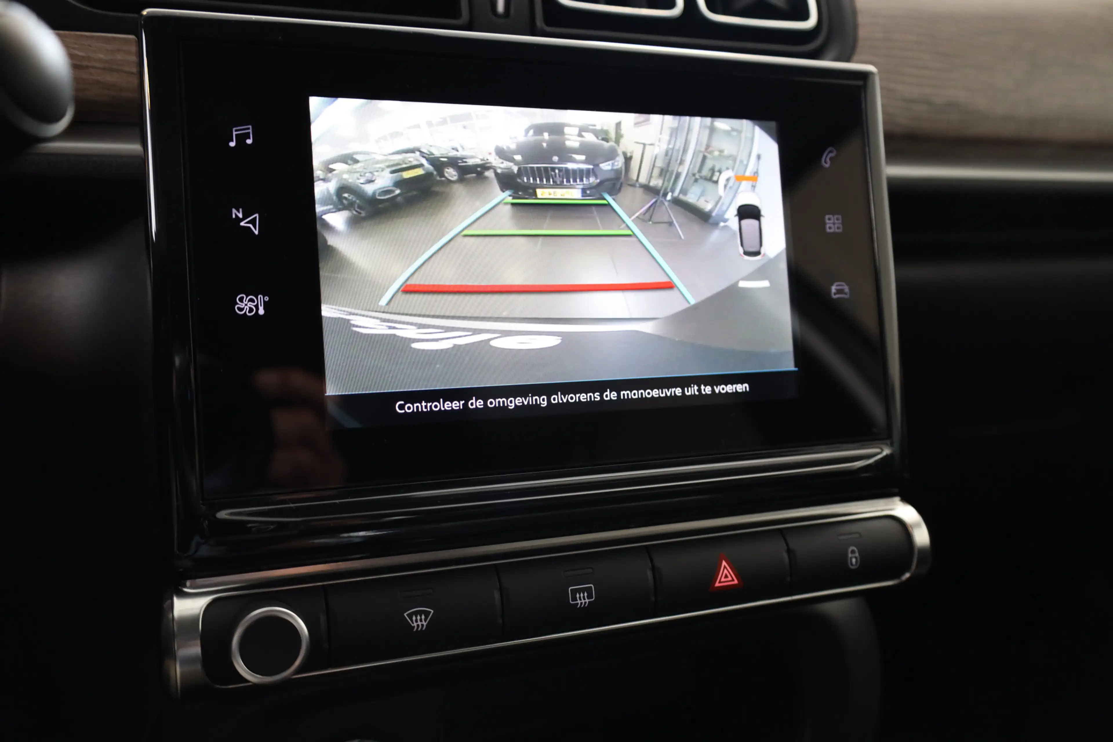Citroen C3 PT 83 Shine Keyless | Sensoren v+a | Camera | Stoe — photo 24