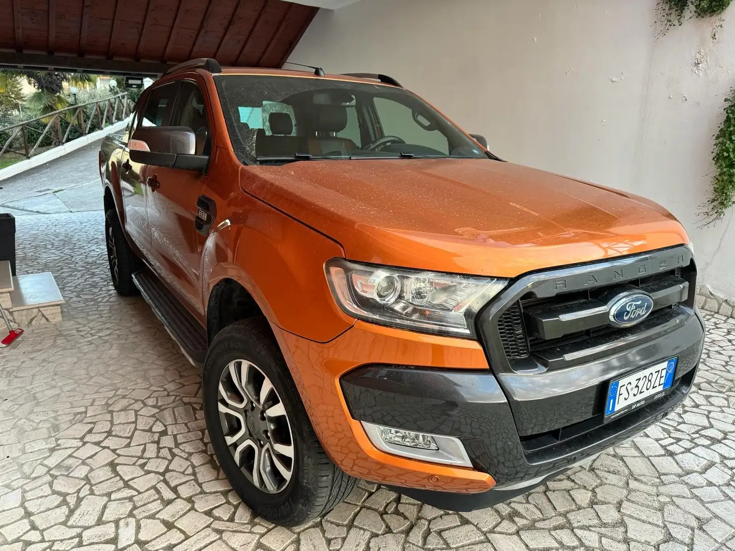 Ford Ranger 3.2 tdci double cab Limited 200cv Oranje - 1