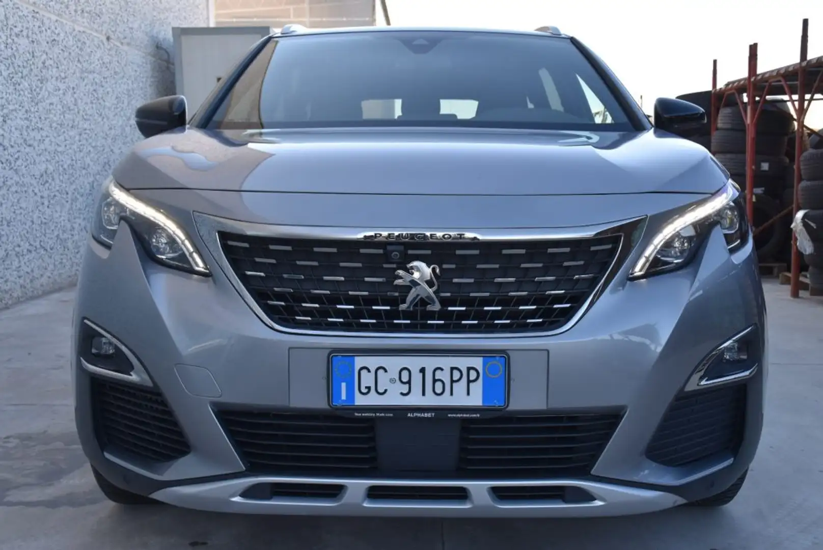 Peugeot 5008 BlueHDi 130 S&S EAT8 GT Line Grey - 2