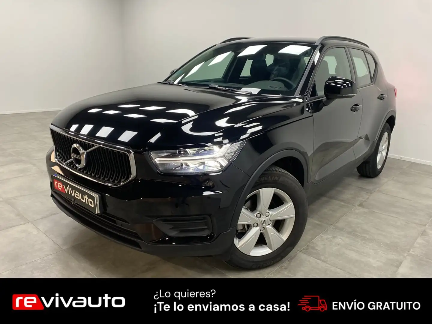 Volvo XC40 T2 Momentum Core Aut. Noir - 1