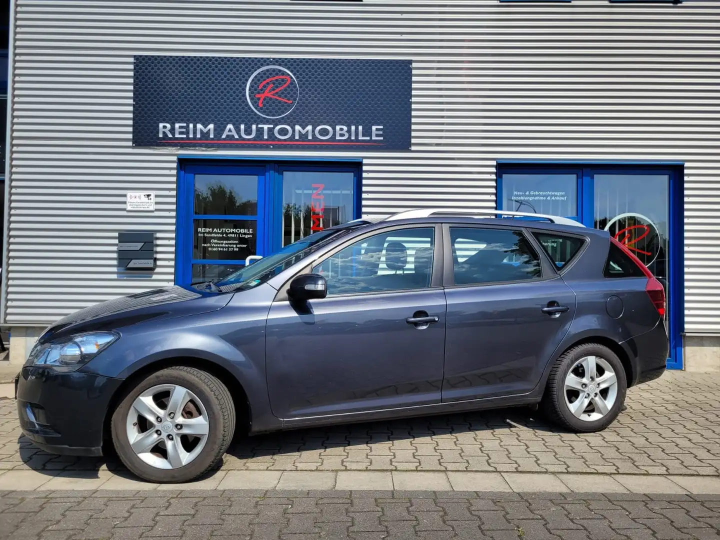 Kia Ceed SW / cee'd SW Spirit 1.6 CRDI *SHZ*KLIMA*ALU* Grau - 2