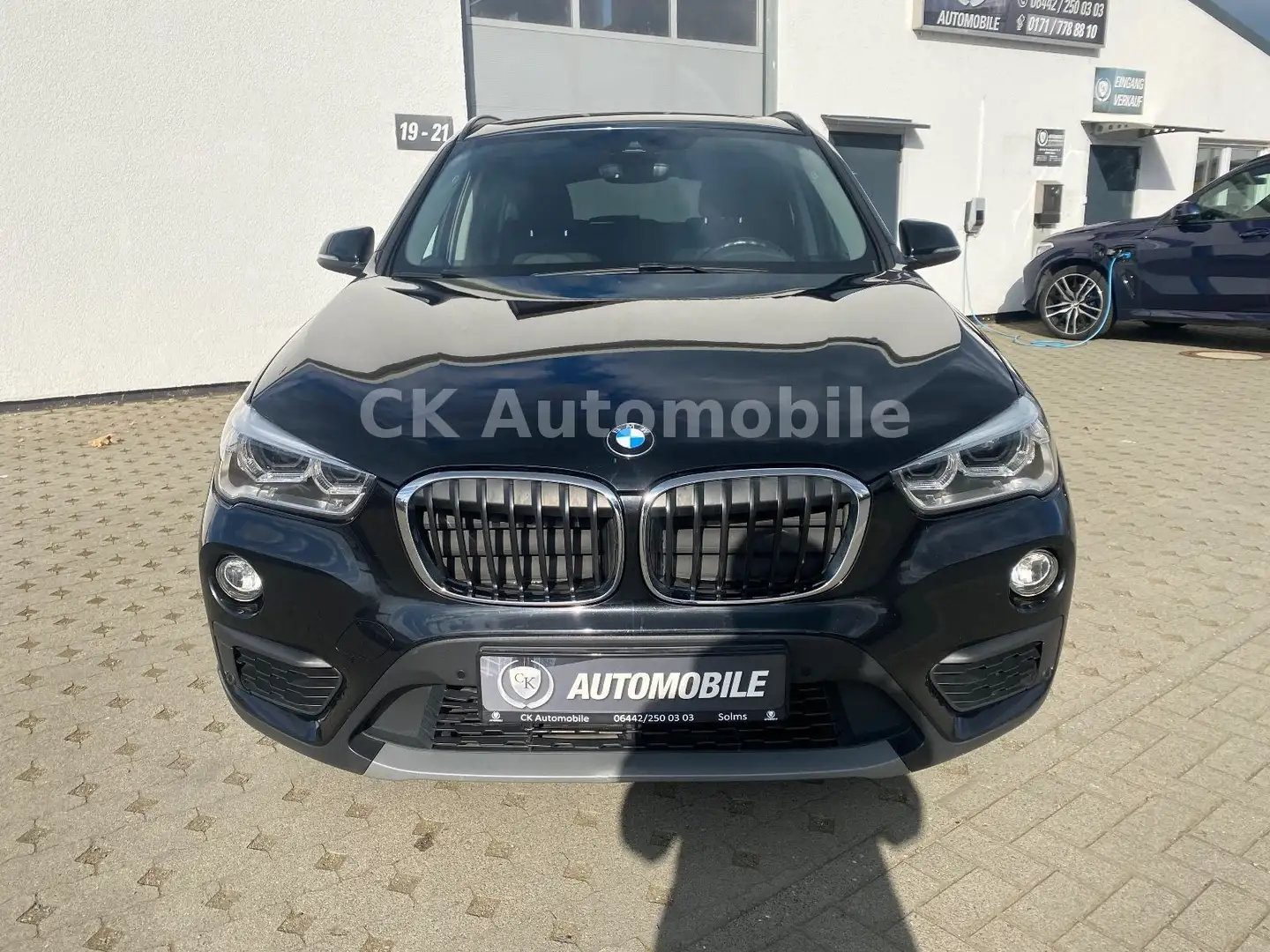 BMW X1 xDrive 20d Advantage Autom./Navi/Pano/LED/PDC Nero - 2
