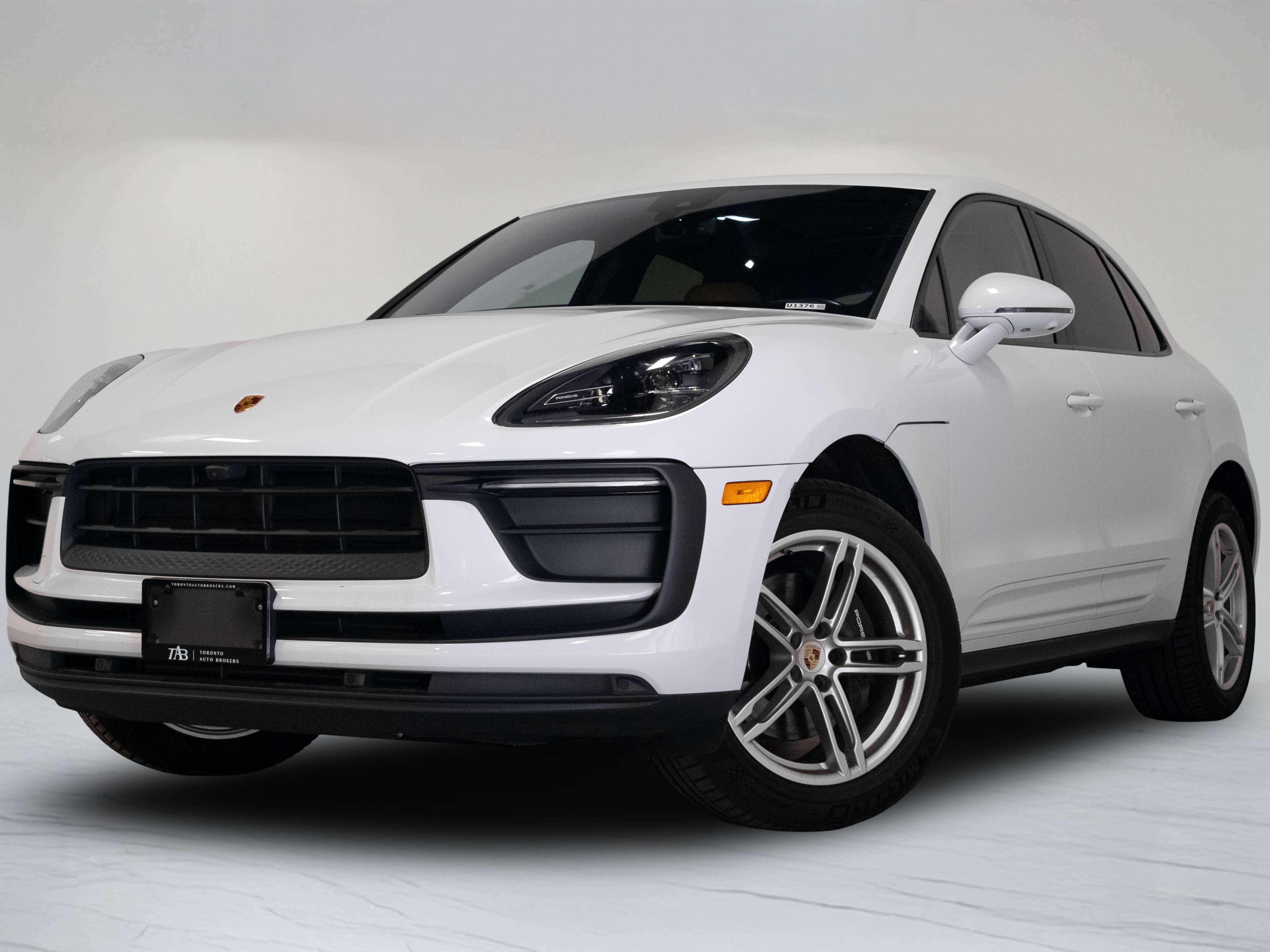 White 2023 Porsche Macan SUV / Crossover All-Wheel Drive 7-Speed Automatic