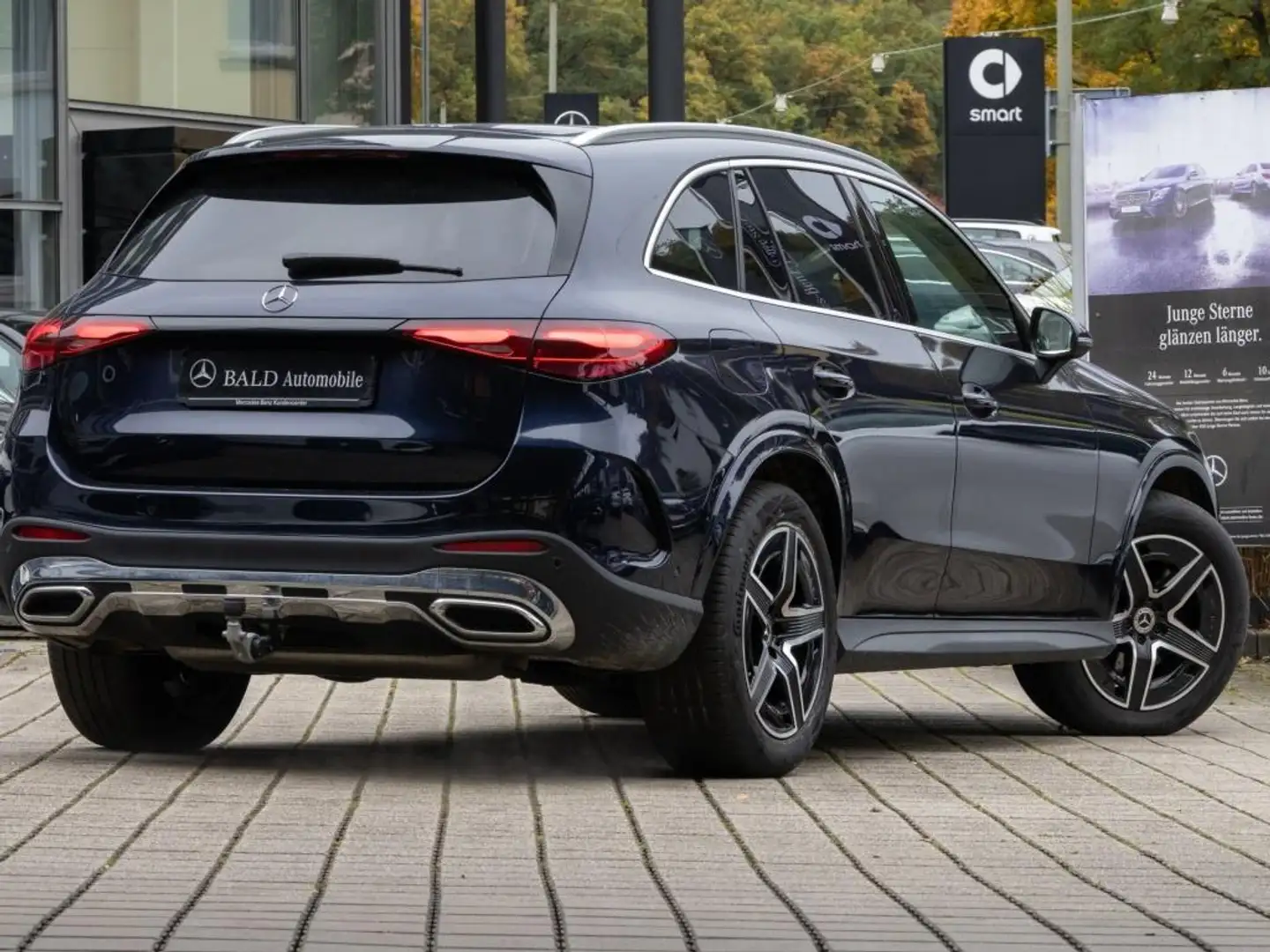 Mercedes-Benz GLC 300 4M AMG-Sport/Pano/Digital/StdHzg/AHK/19" Blau - 2