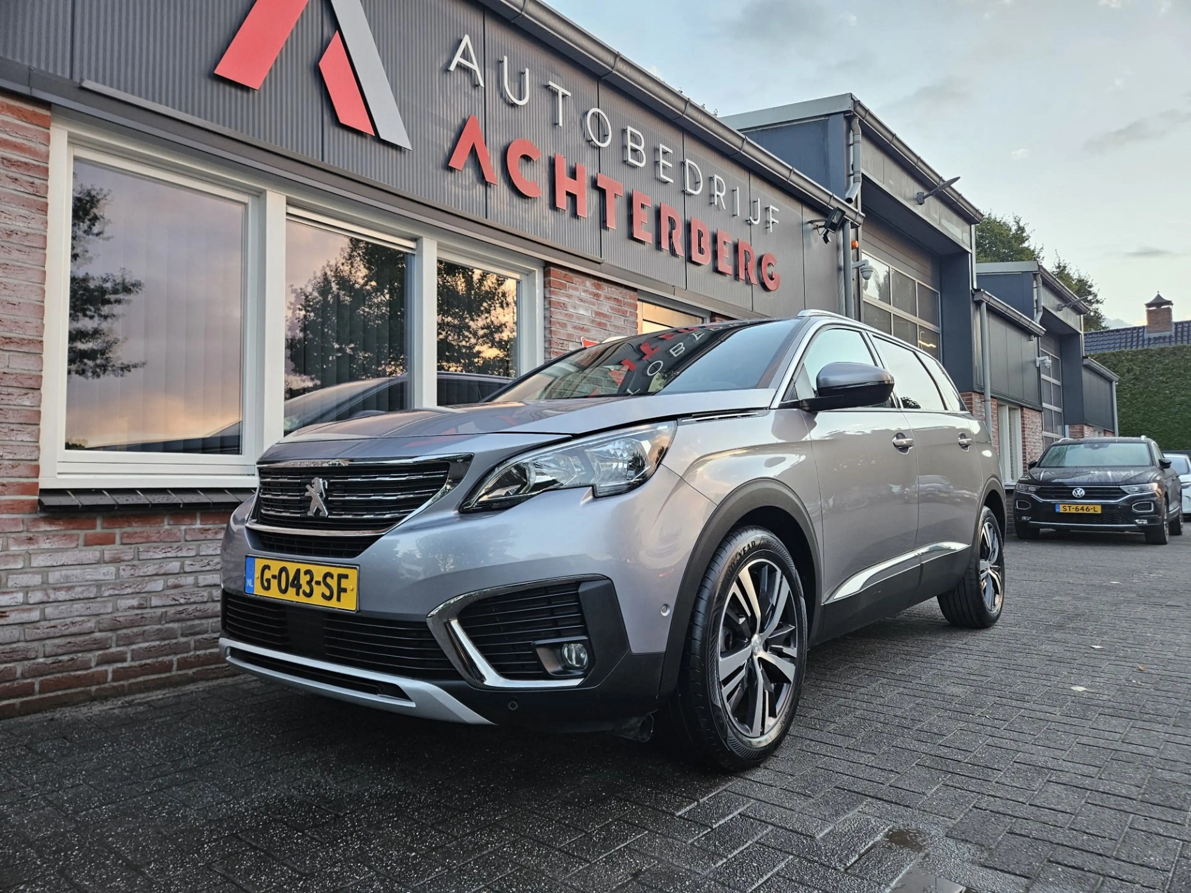 Peugeot 5008 1.2 PureTech Crossway 7-Zitplaatsen! Camera! Carpl — photo 9