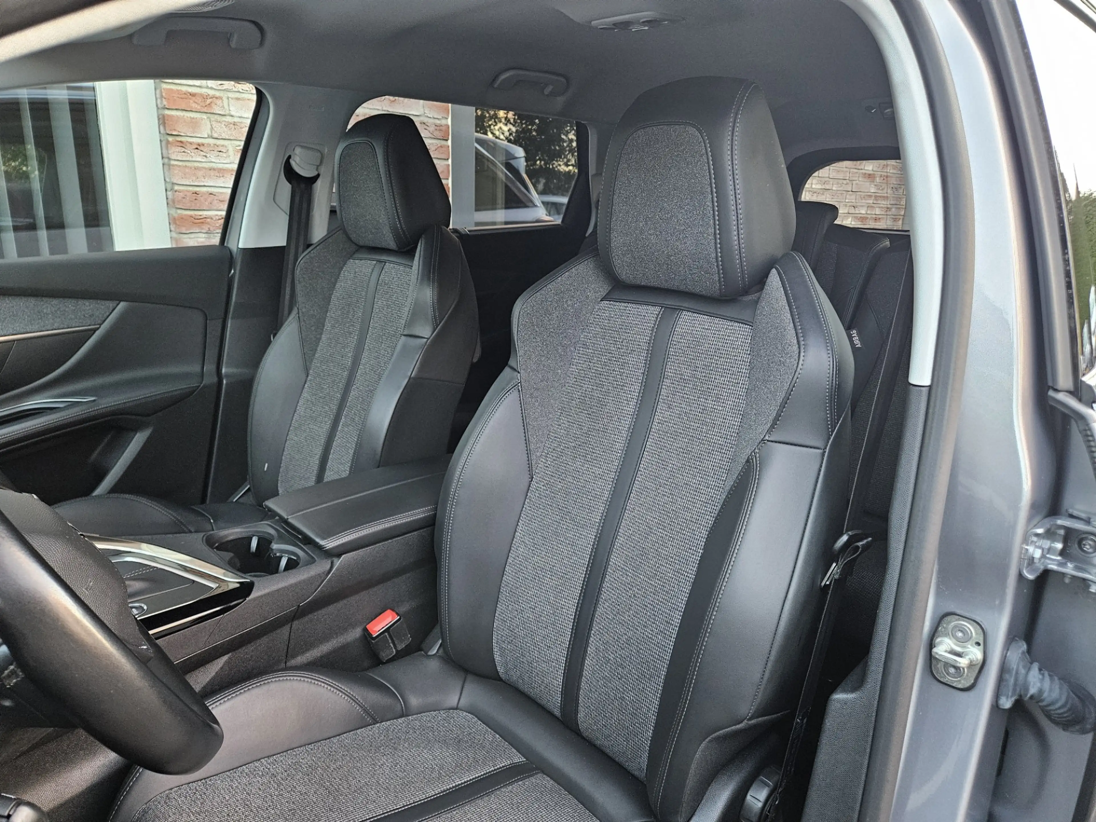 Peugeot 5008 1.2 PureTech Crossway 7-Zitplaatsen! Camera! Carpl — photo 2