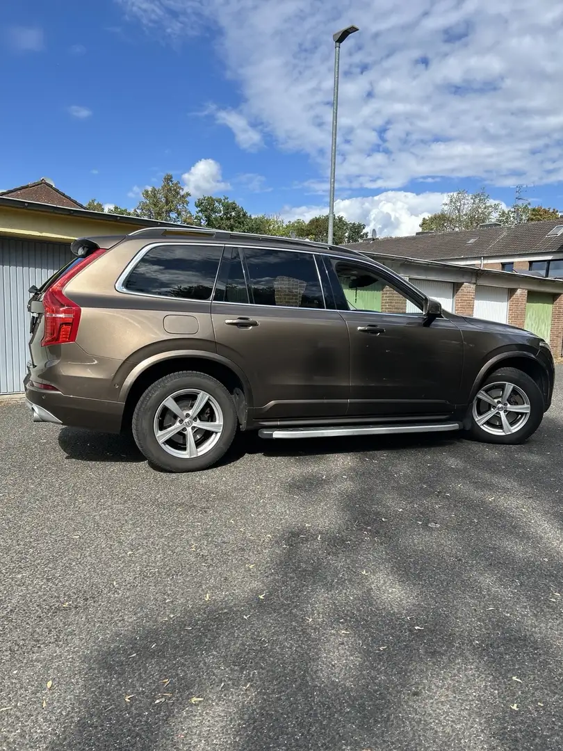 Volvo XC90 Momentum AWD Braun - 2