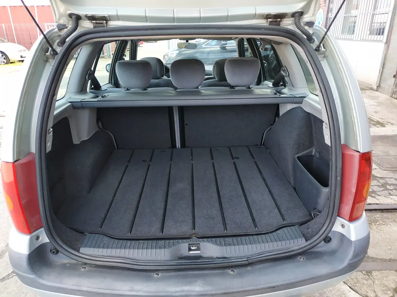 Renault Megane Grandtour 1.4/ TÜV NEU/ Klima/ ALU, foto 9