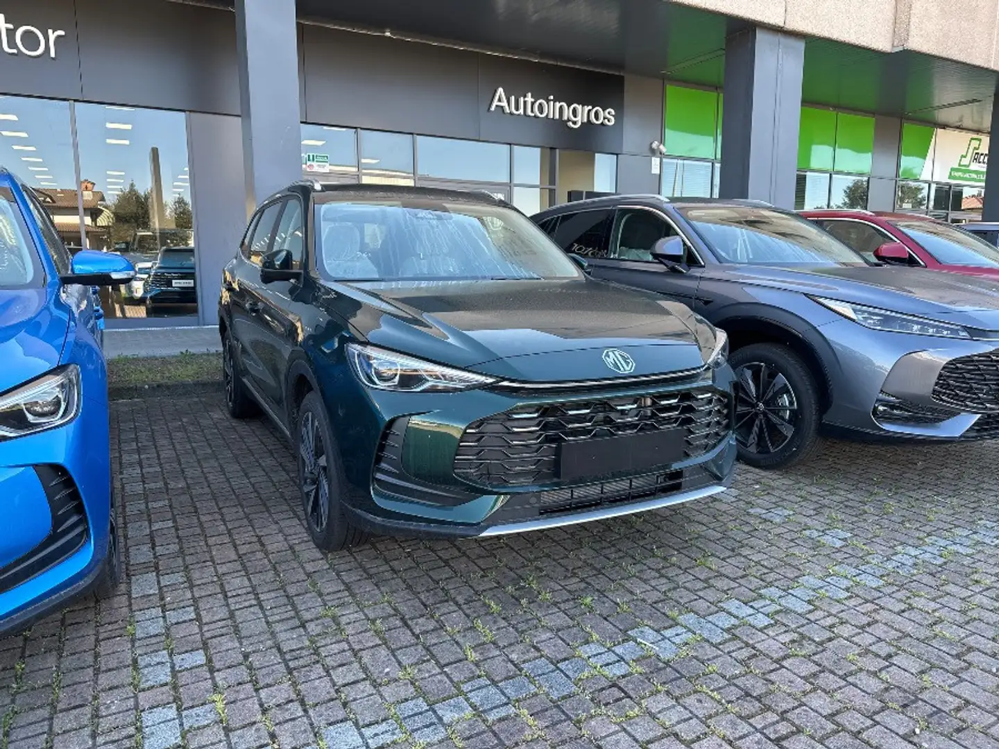 MG ZS HEV LUX British green Zelená - 1