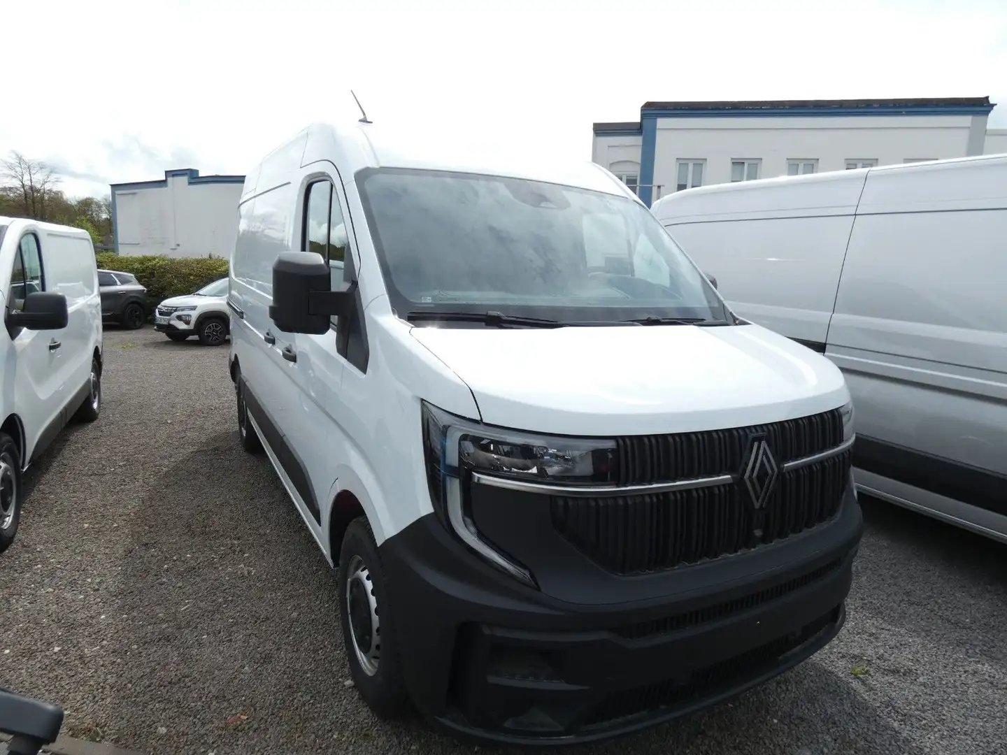 Renault Master Kastenwagen L2H2 3,5t Blue DCI 130 Weiß - 1