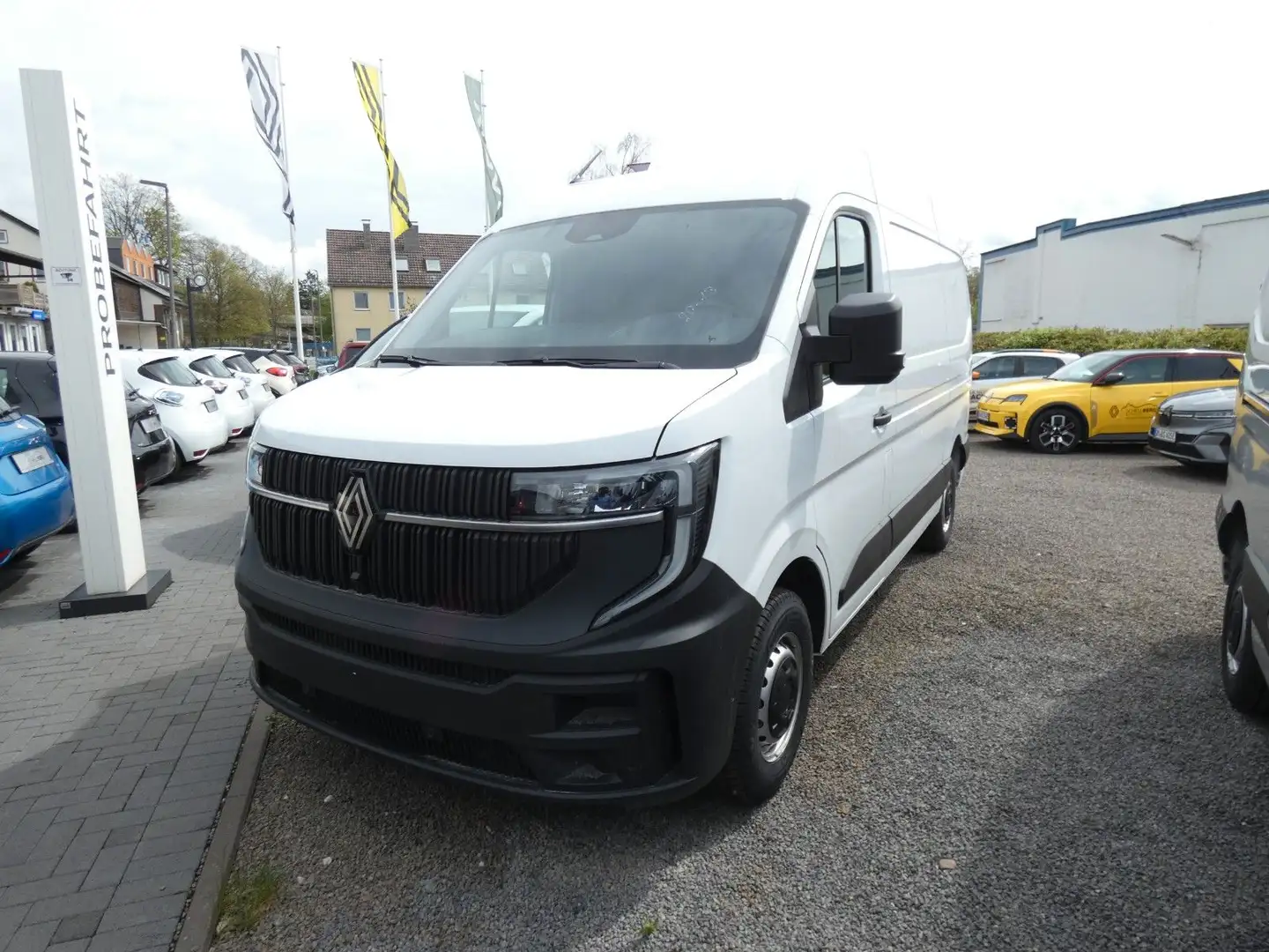 Renault Master Kastenwagen L2H2 3,5t Blue DCI 130 Weiß - 2