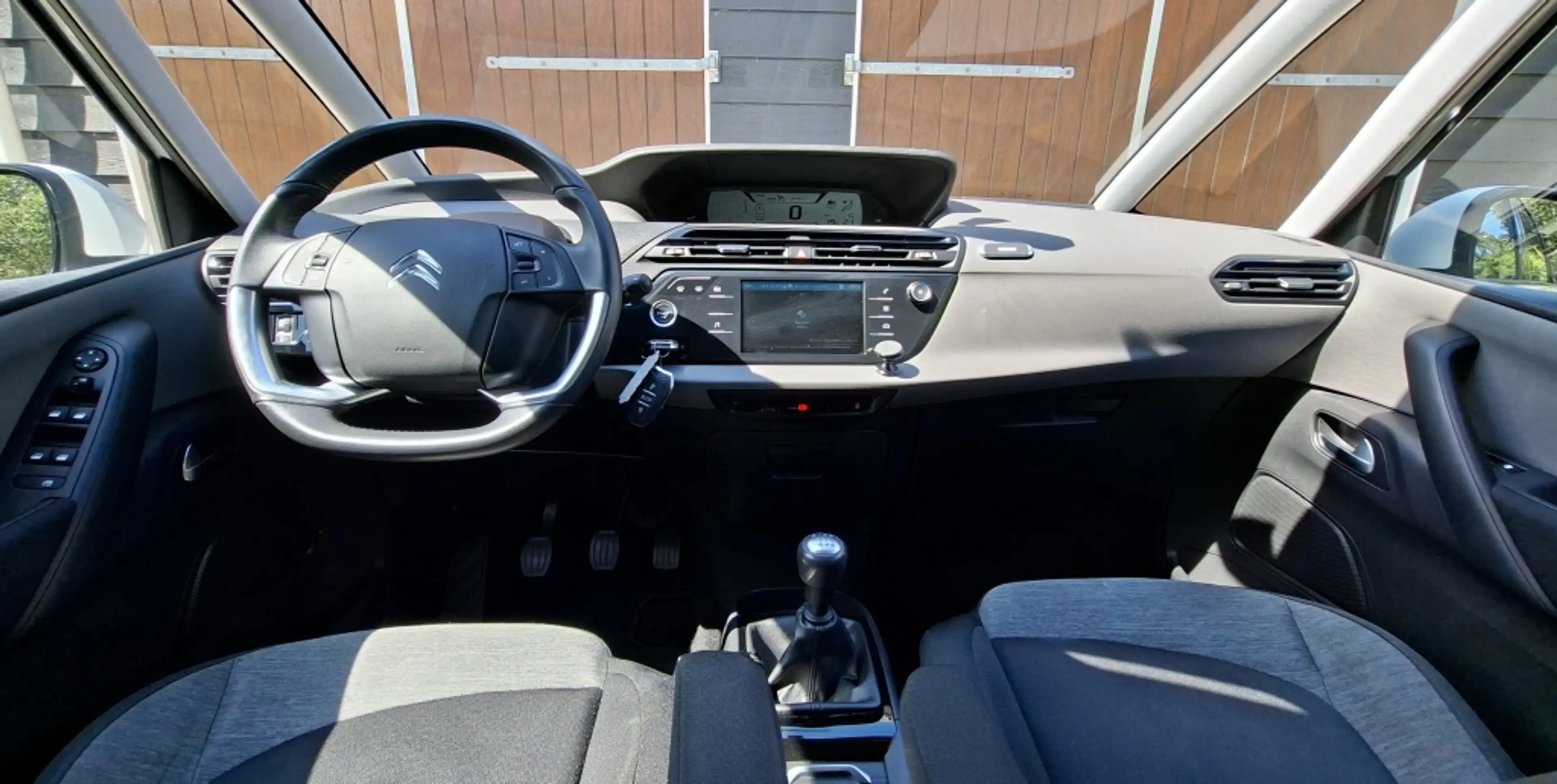 Citroen Grand C4 Picasso 1.2 Bluetooth | Distributieriem vervangen | Trekha — photo 3