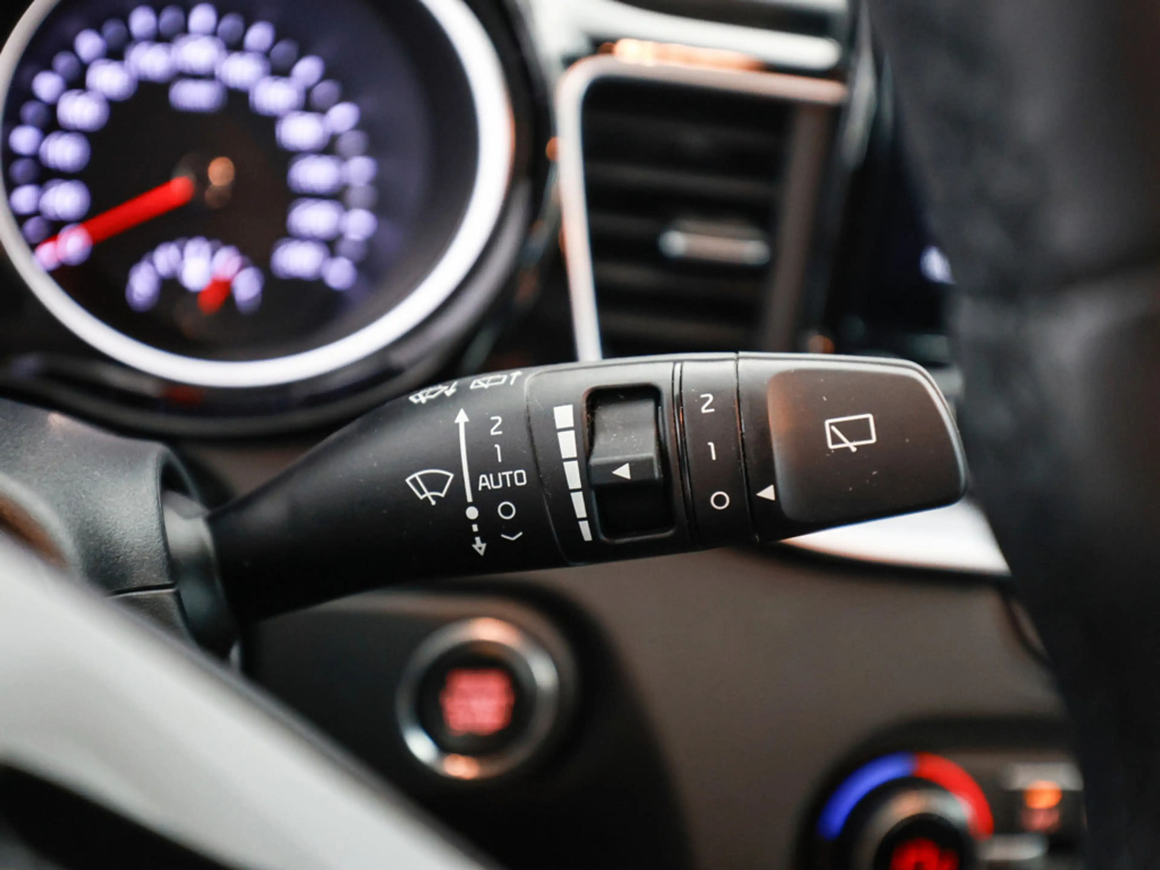 Kia Ceed / cee'd — photo 19