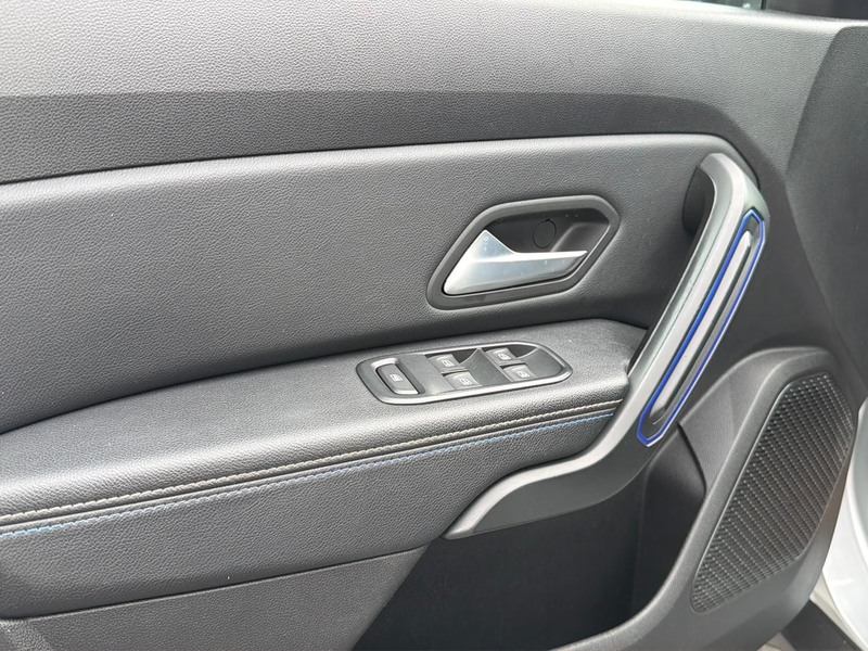 Dacia Duster 1.5 BLUE dCi Celebration 4WD — photo 10