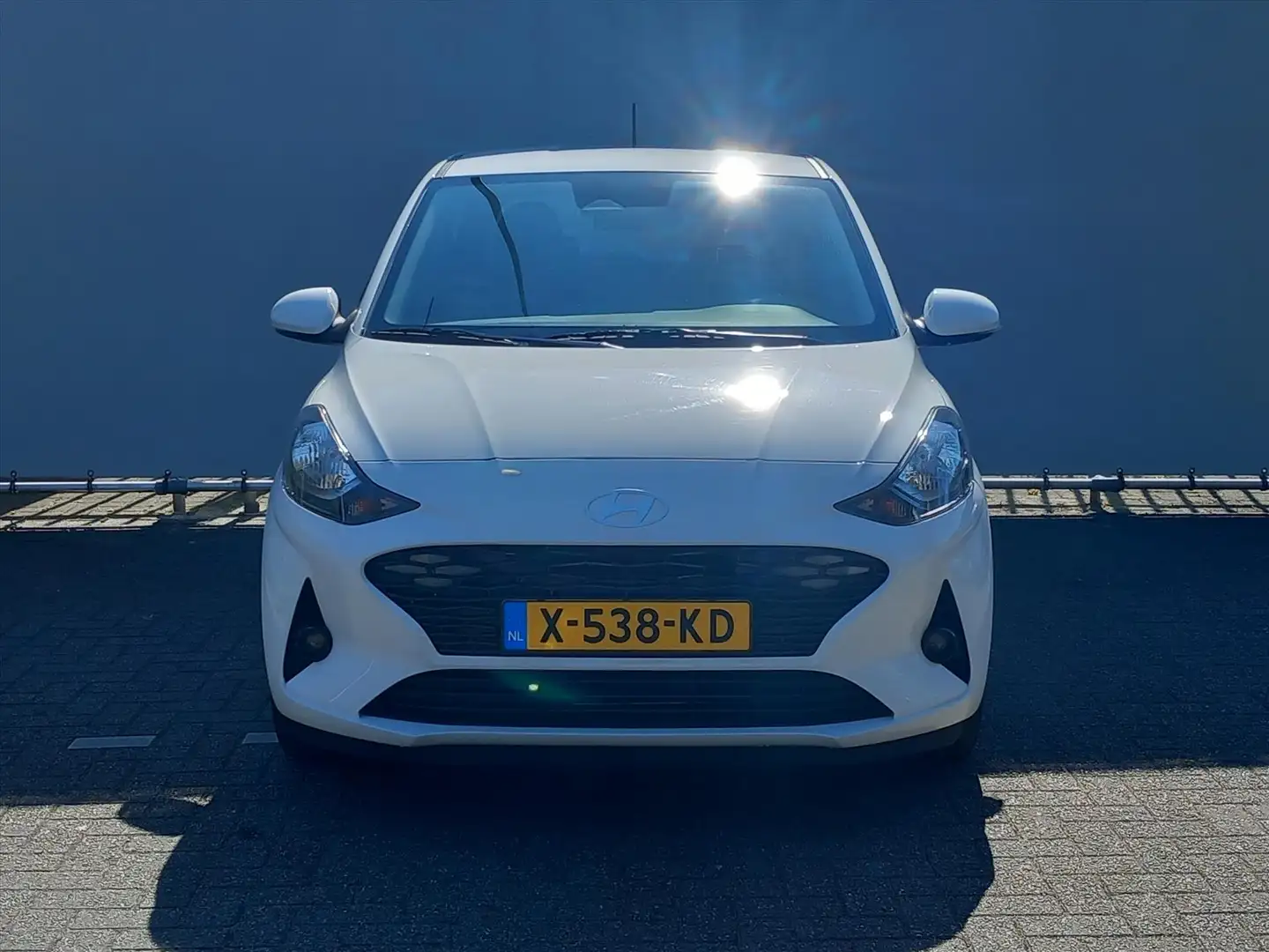 Hyundai i10 1.0i 67pk Comfort Smart | Navi | Cruise | Airco Blanc - 2