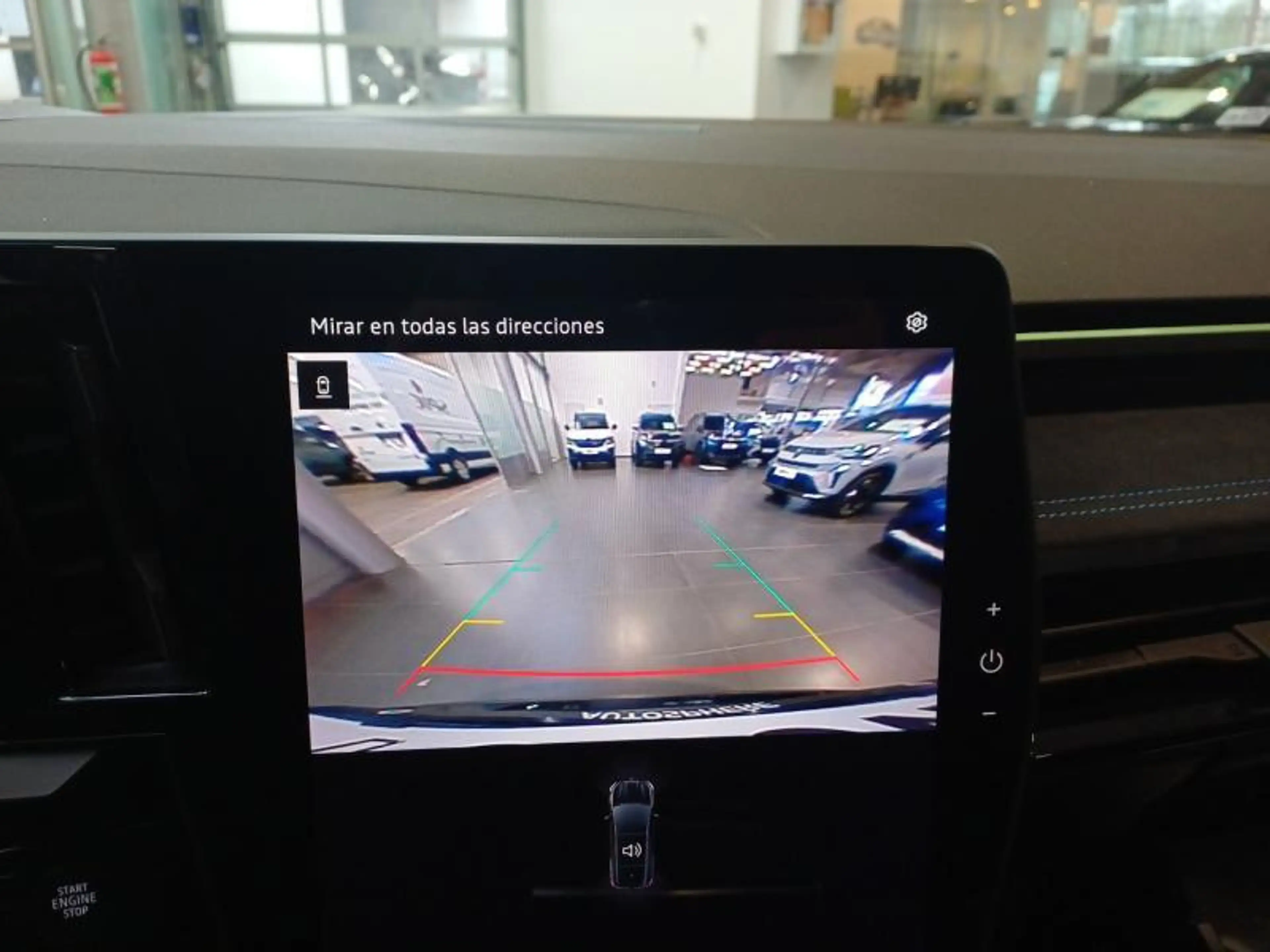 Renault Rafale 1.2 E-Tech Esprit Alpine E-Tech 4Control 200cv — photo 12