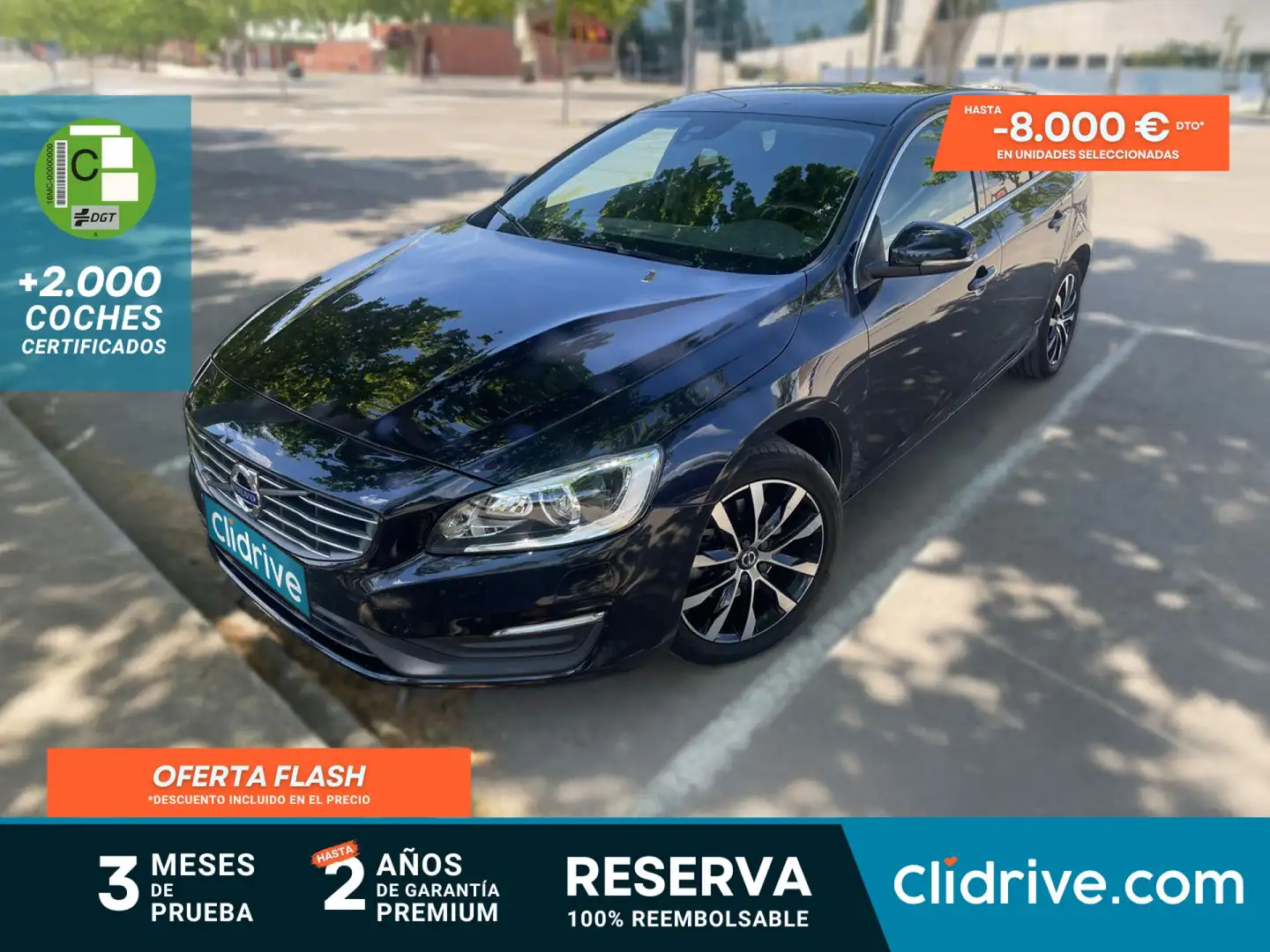 Volvo V60 T3 Momentum Negro - 1