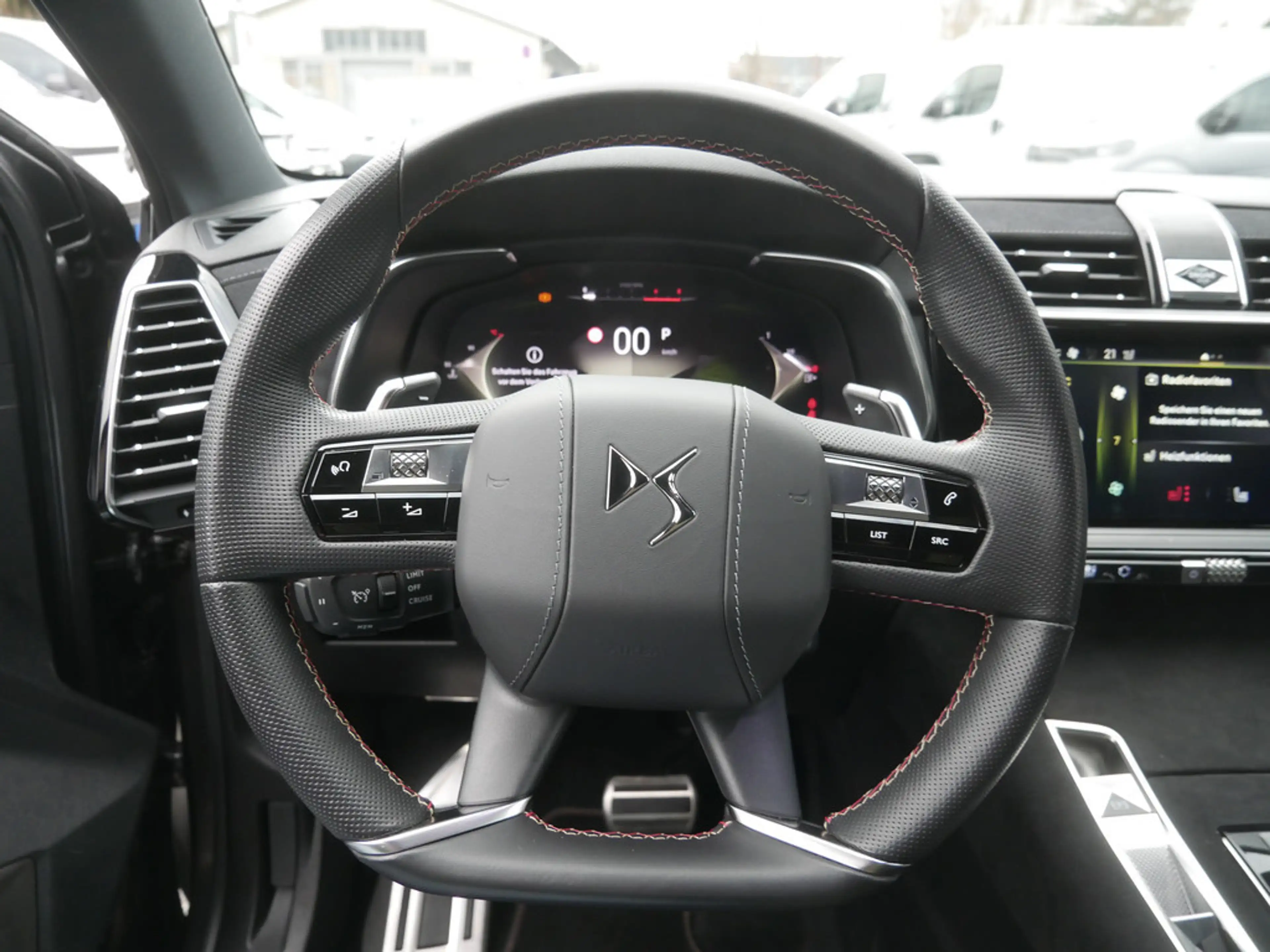 DS Automobiles DS 7 Crossback Performance Line+ BlueHDi 130 — photo 7