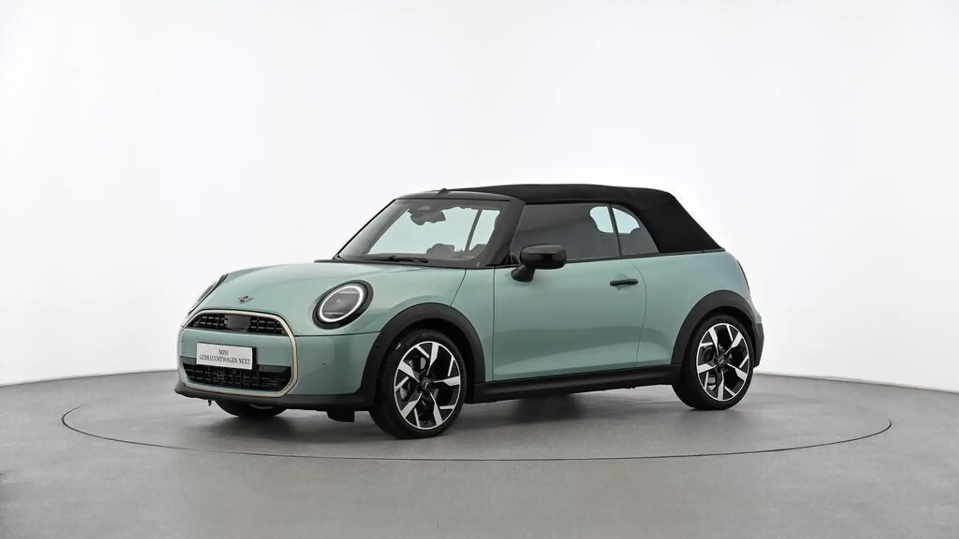 MINI Cooper C Cabrio Favoured Trim Grün - 1