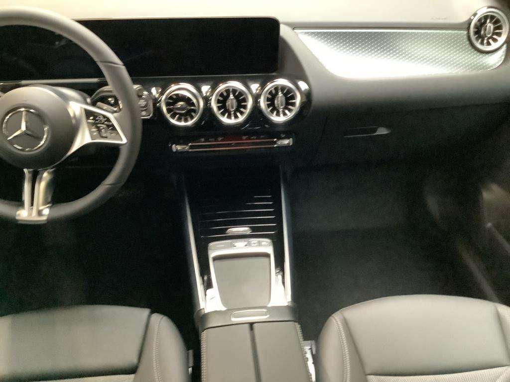 Mercedes-Benz GLA 220