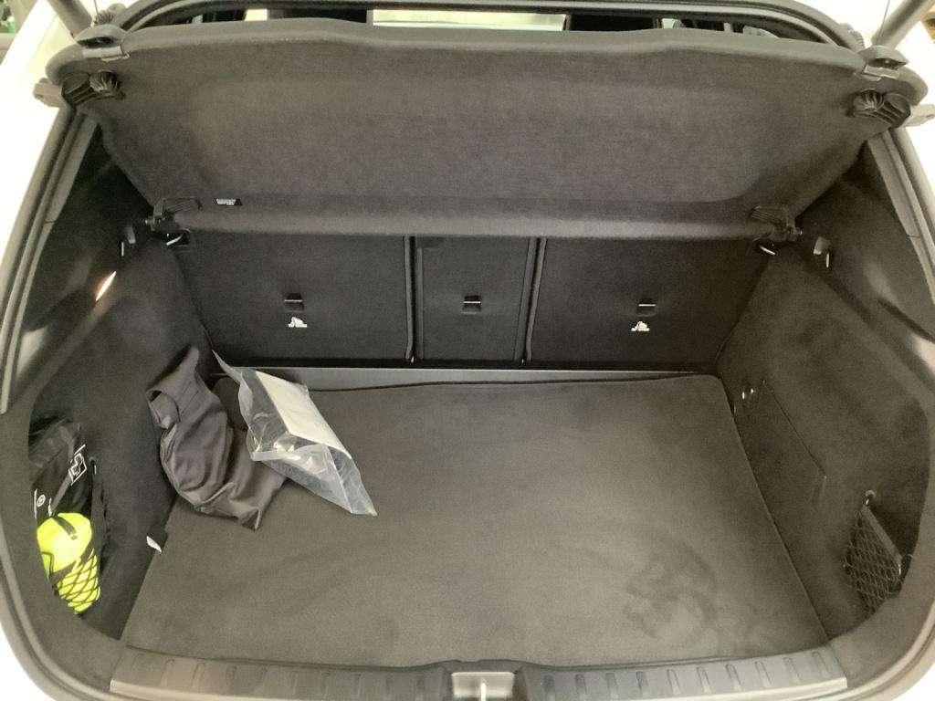 Mercedes-Benz GLA 220