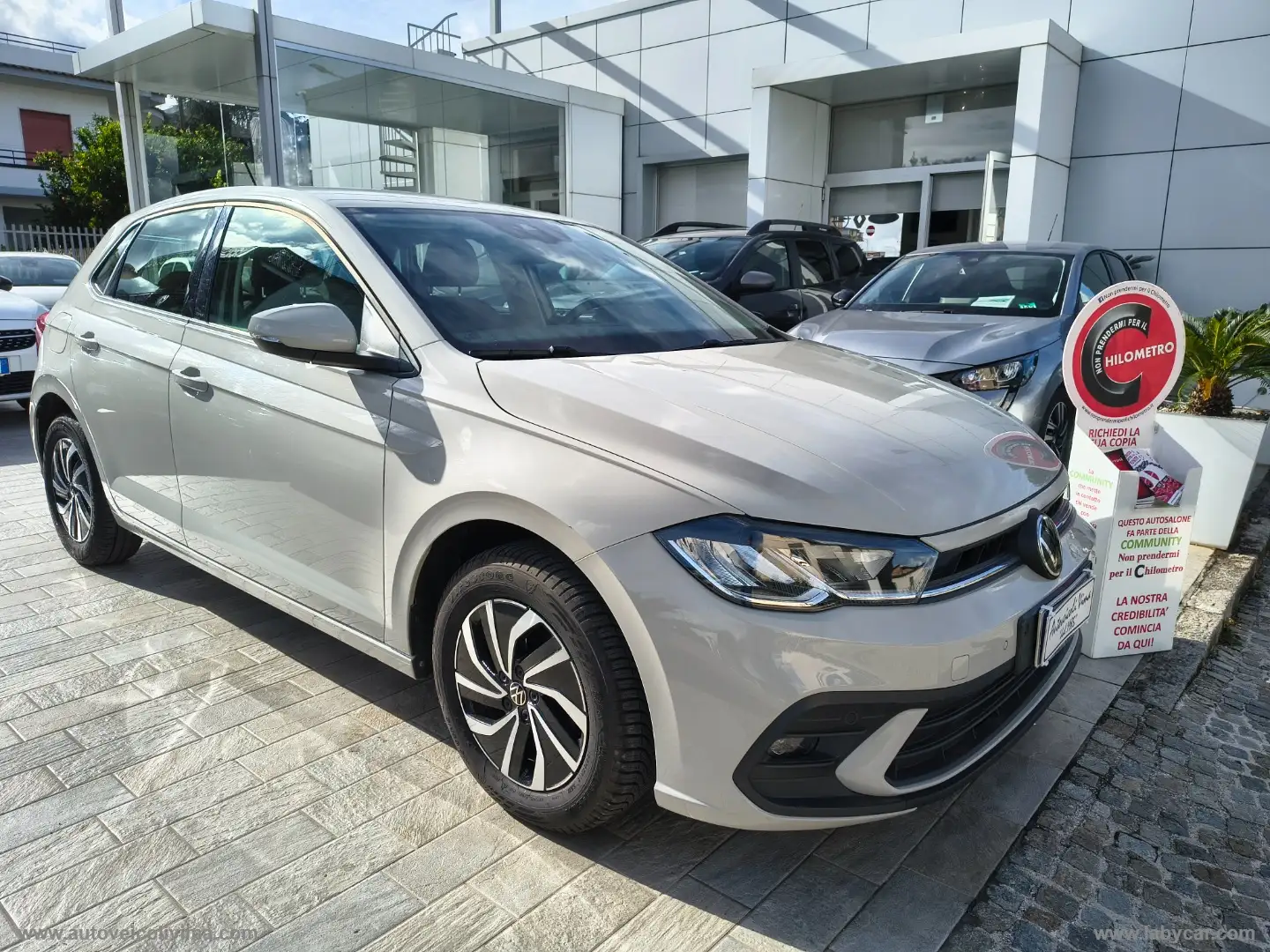 Volkswagen Polo 1.0 TSI Life Grigio - 1