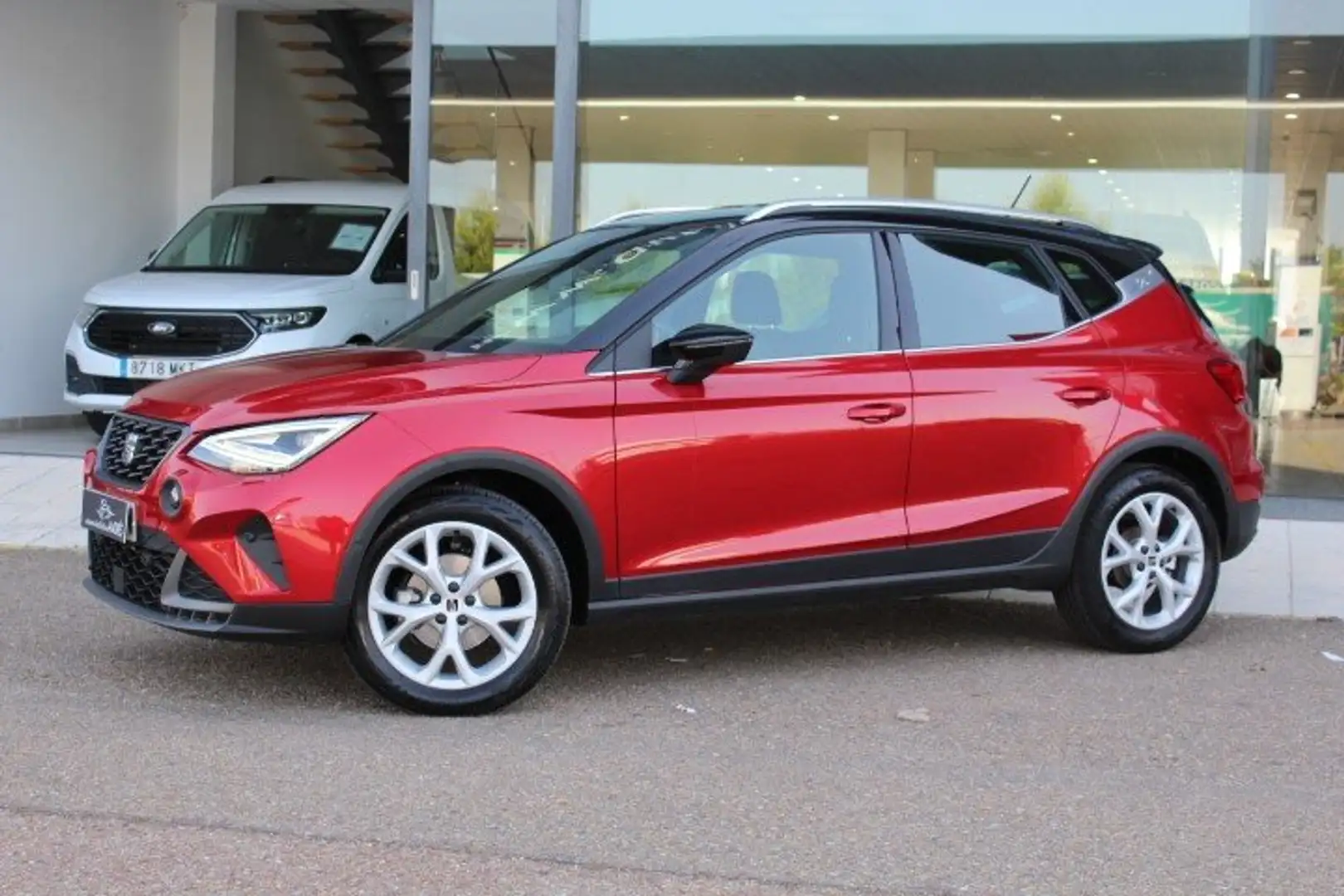 SEAT Arona 1.0 TSI 85kW (115CV) DSG FR XM Rojo - 2