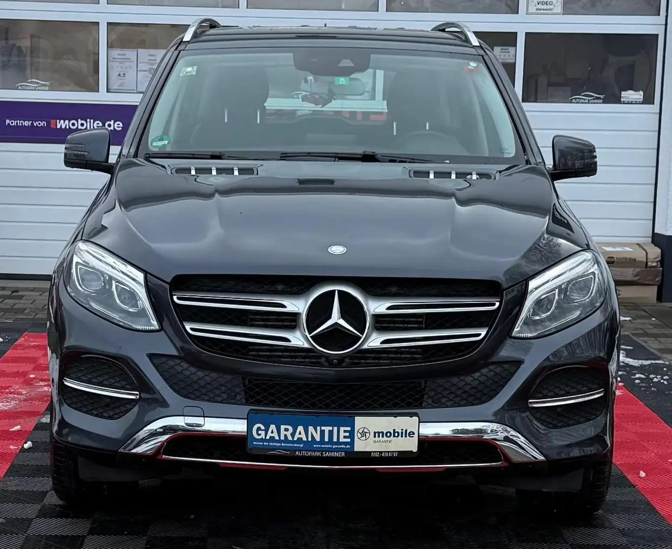 Mercedes-Benz GLE 250 d 4M*AHK*TOT*MEMORY*KAM Grau - 2