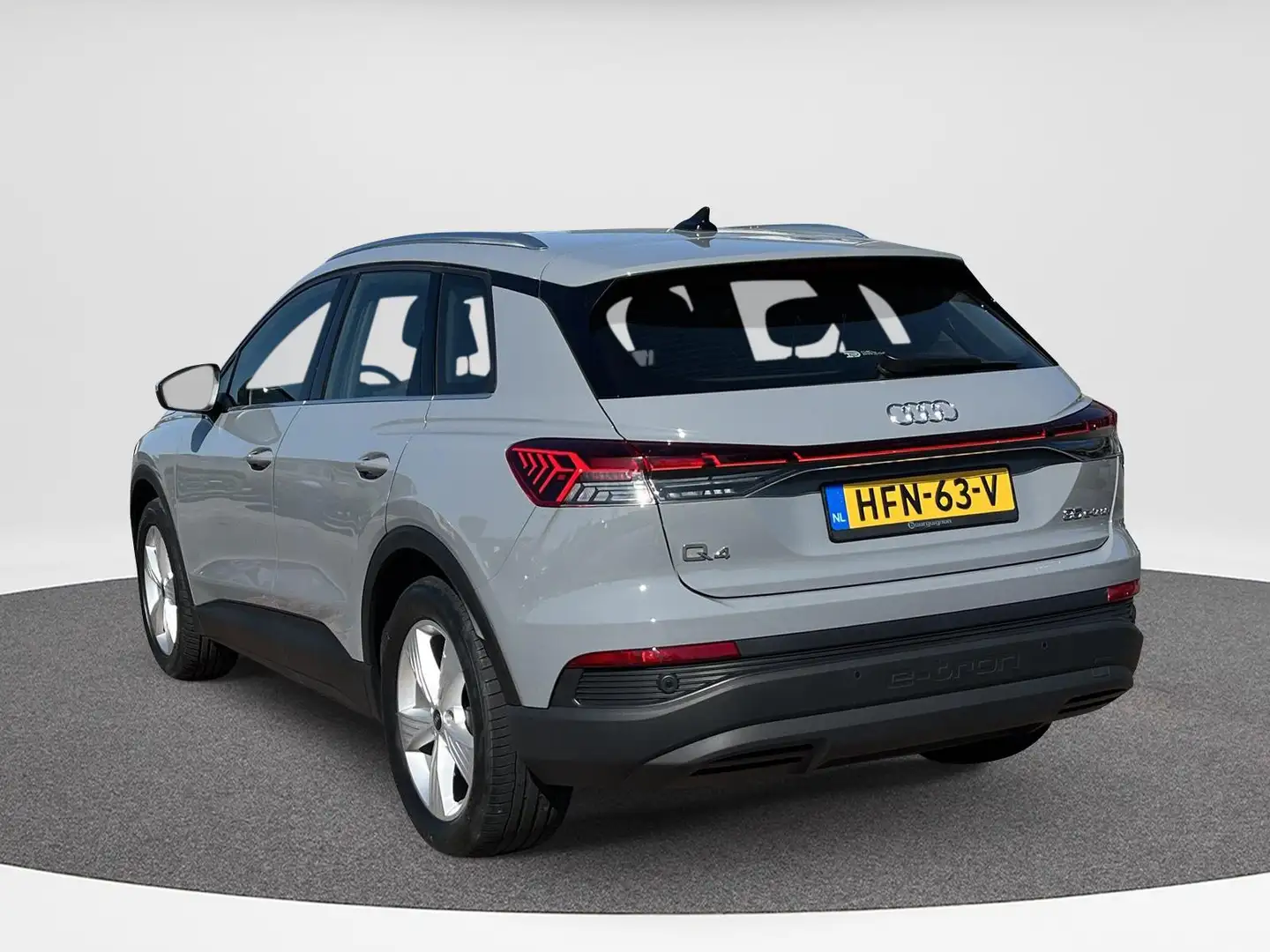 Audi Q4 e-tron 35 170Pk 55 kWh | 170Pk | Clima | PDC | Grigio - 2