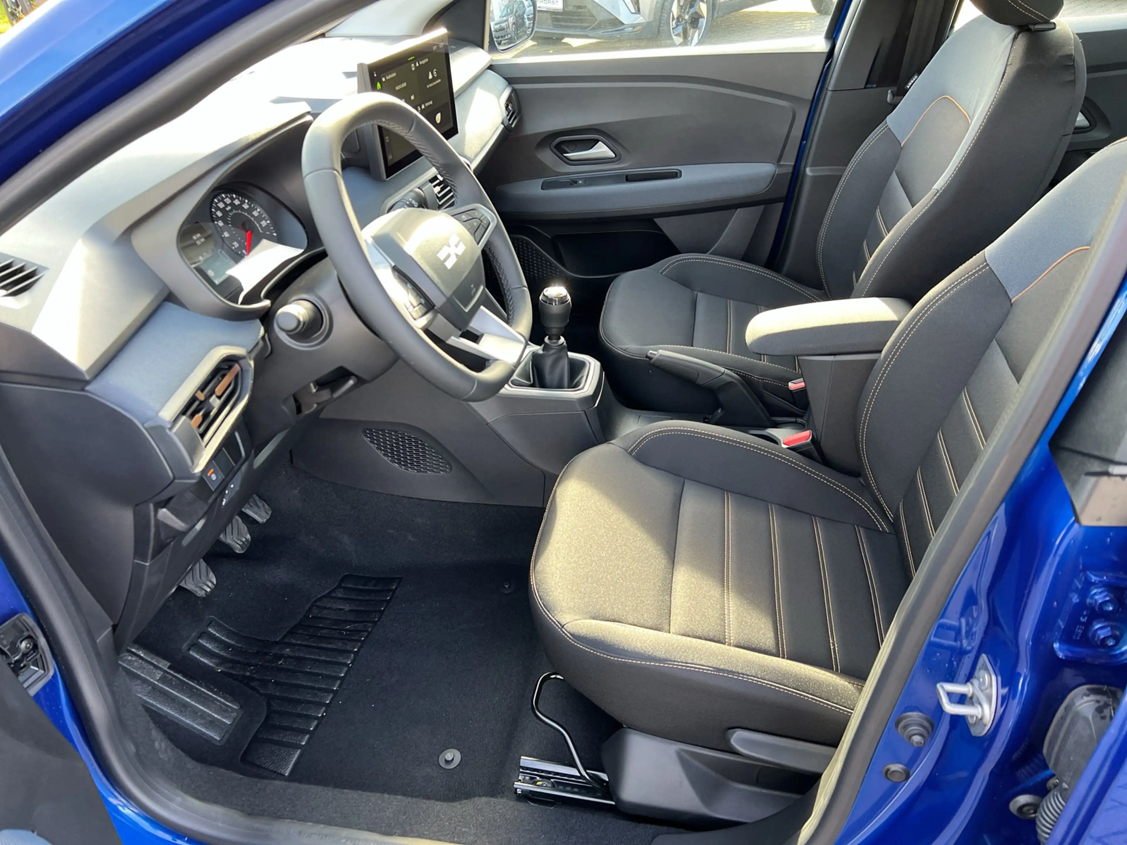 Dacia Sandero Stepway TCe 110 Expression SHZ+RFK — photo 5