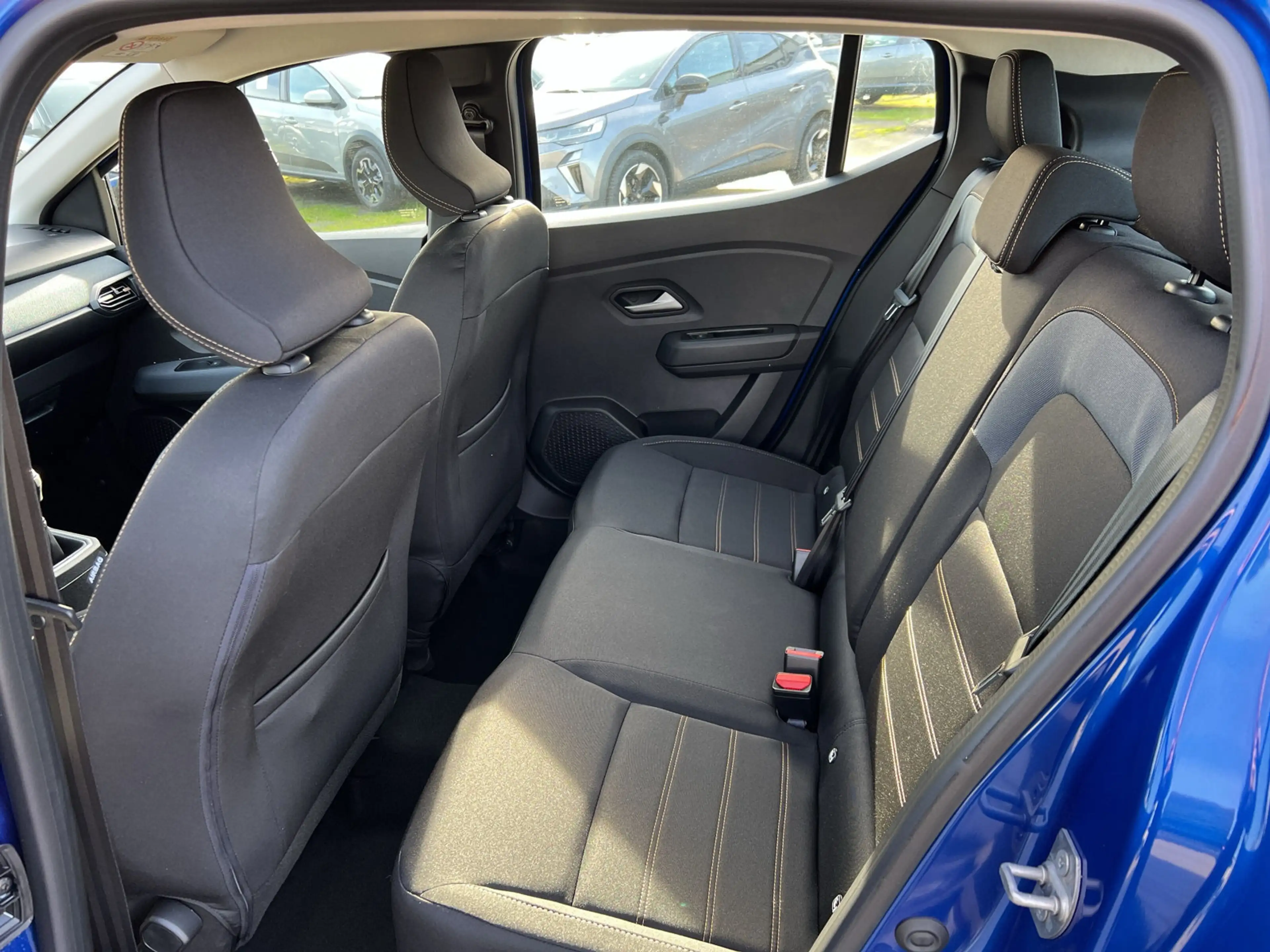 Dacia Sandero Stepway TCe 110 Expression SHZ+RFK — photo 10