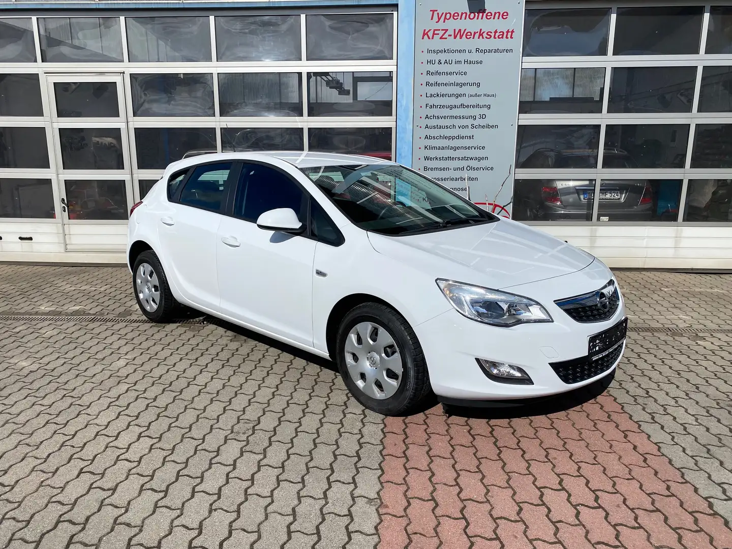 Opel Astra 1.4 ecoFLEX , wenig KM , 1.Hand, HU/AU neu Bianco - 1