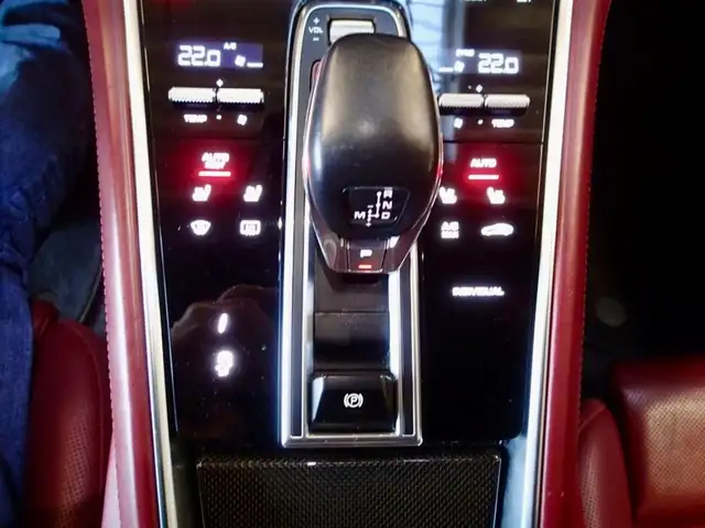 Porsche Panamera Turbo S *SportDesign-Paket +Approved Garantie E-H Ansicht 13