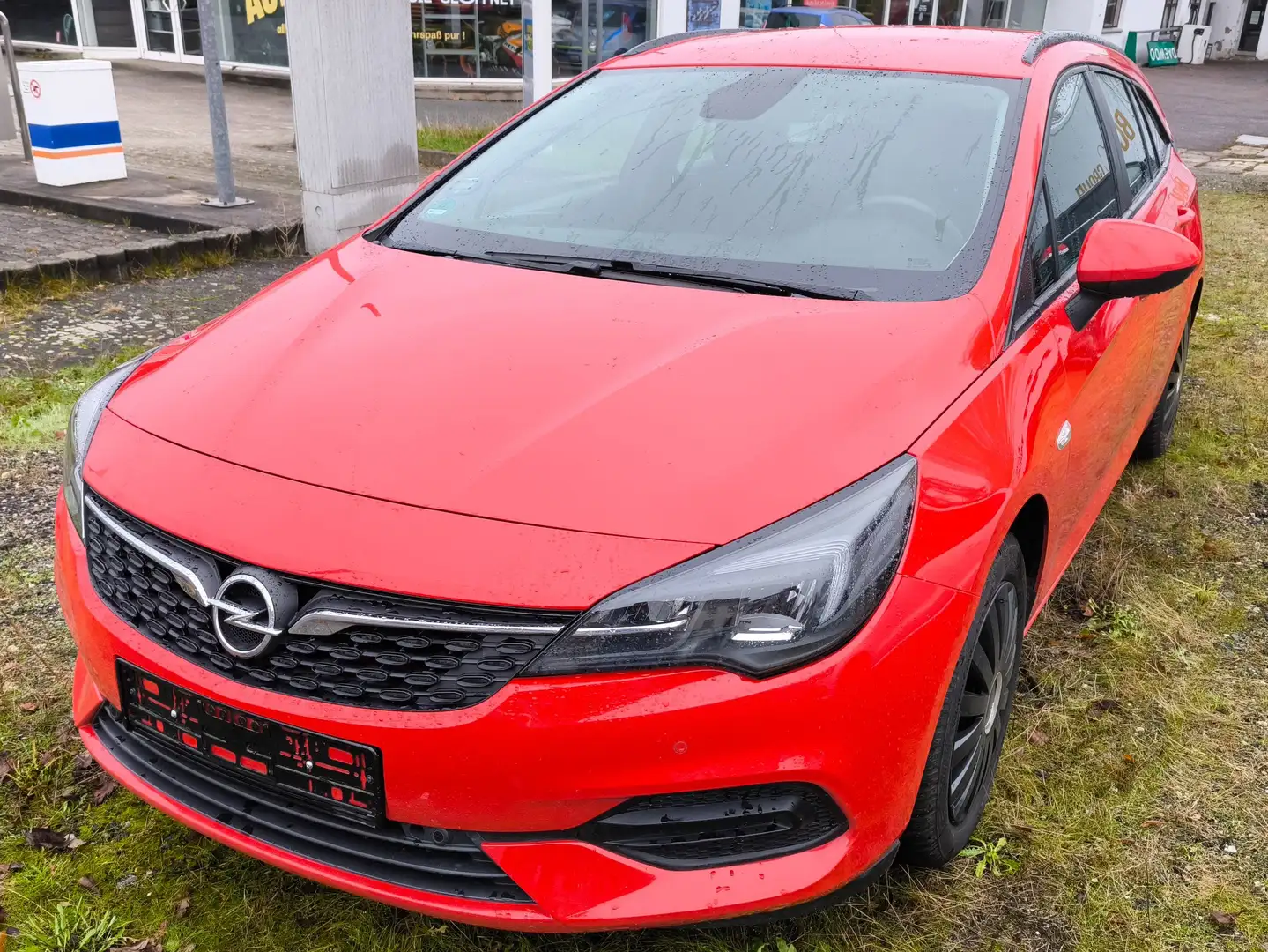 Opel Astra 1.2 Turbo Start/Stop Sports Tourer Edition Rouge - 1