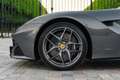 Ferrari F12 Berlinetta V12 6.0 740ch 2017 - 10 600 kms Grau - thumbnail 6