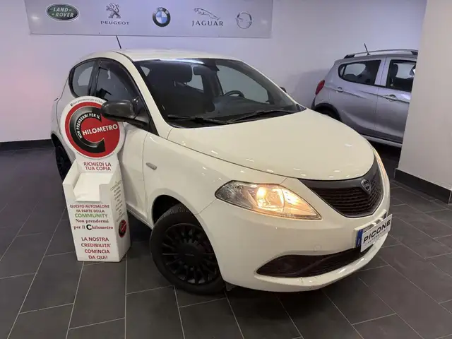 Lancia Ypsilon 1.2 69 CV 5 porte S&S