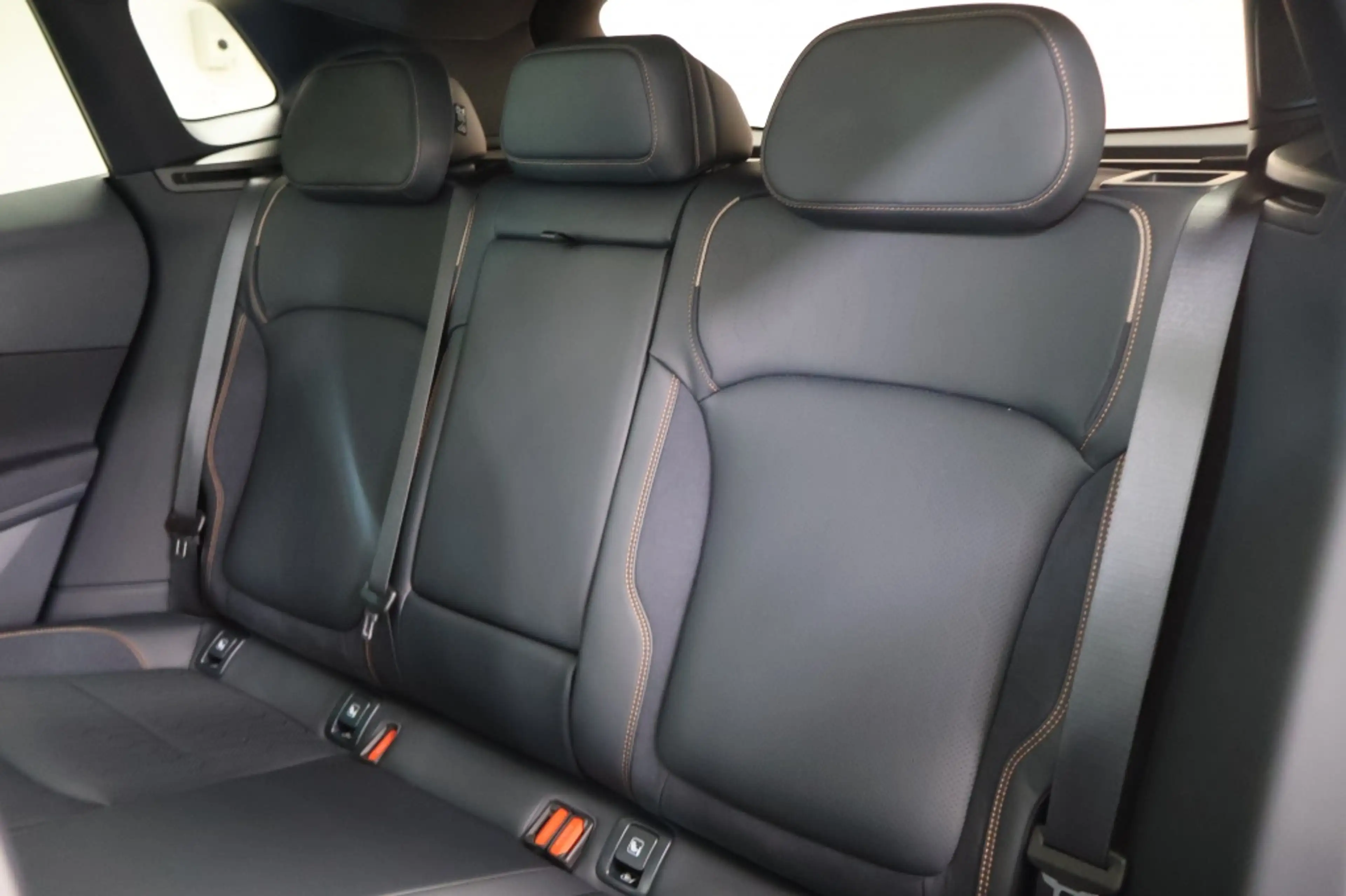 Lynk & Co 08 1.5 PHEV More | Tot 200 km Elektrisch — photo 12