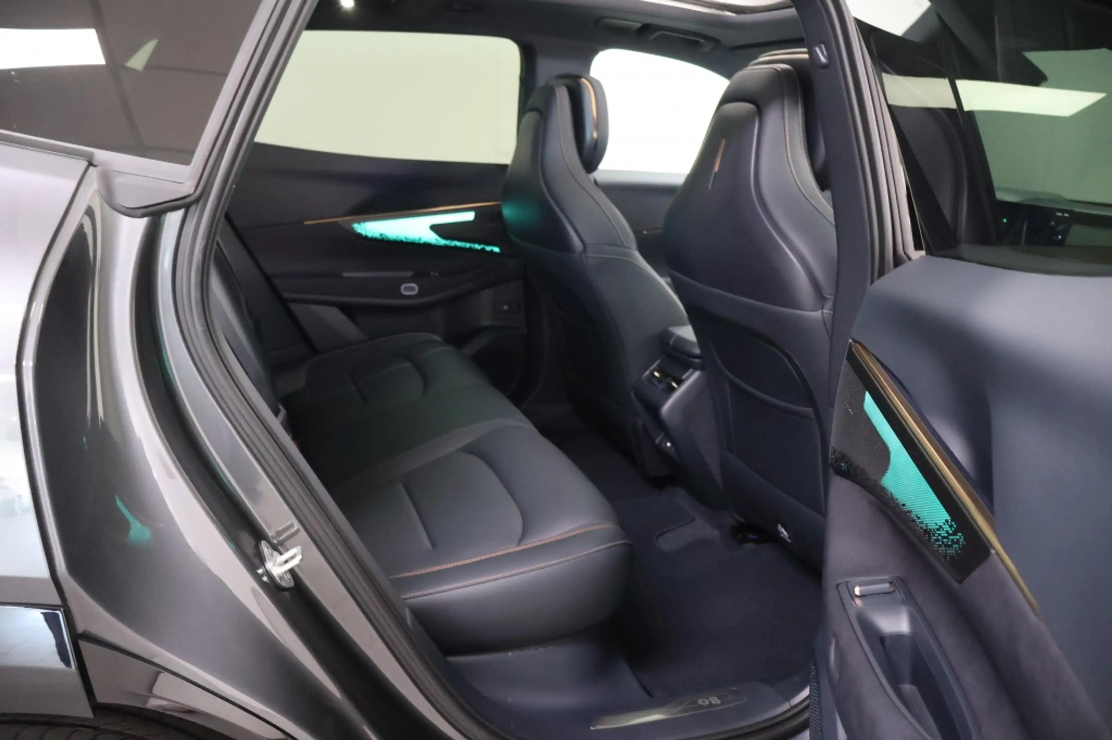 Lynk & Co 08 1.5 PHEV More | Tot 200 km Elektrisch — photo 15