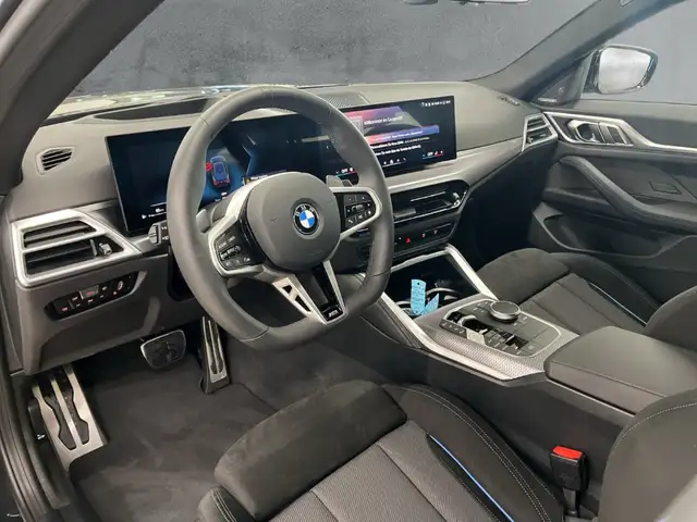 BMW 4 Series view 9