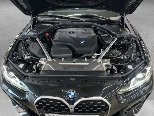 BMW 4 Series view 14