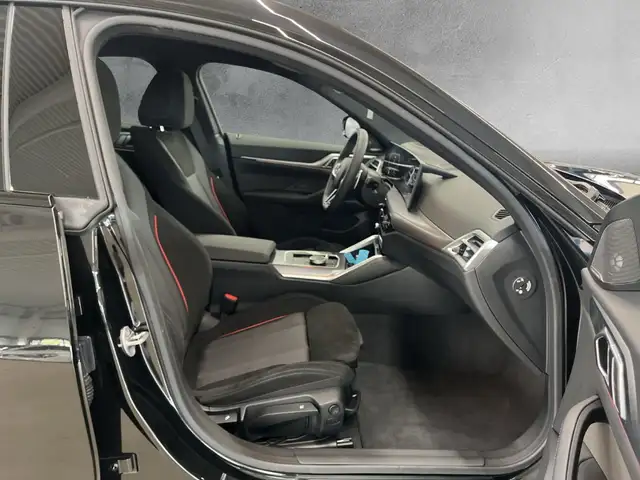 BMW 4 Series view 11