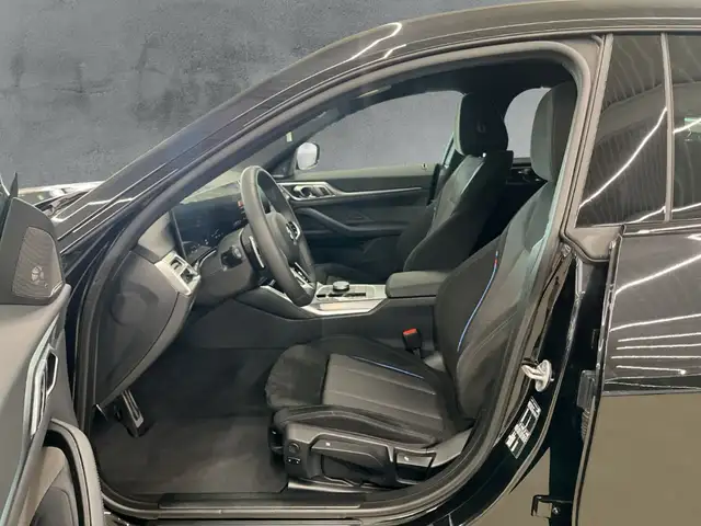 BMW 4 Series view 8