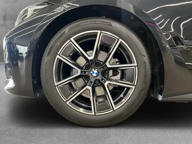 BMW 4 Series view 7