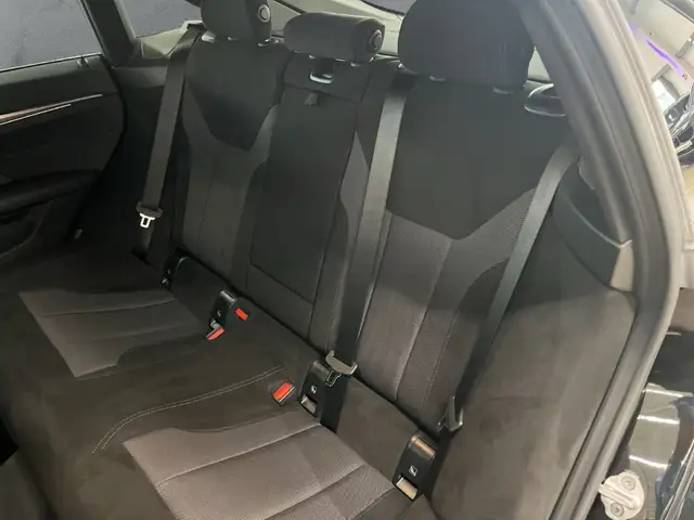 BMW 4 Series view 13