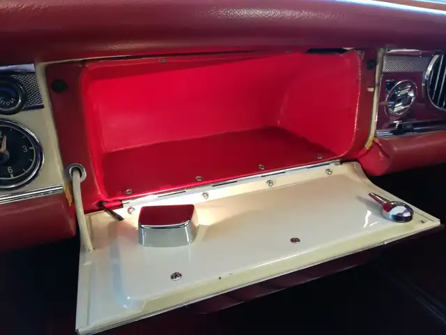 Mercedes-Benz SL 280 "Pagode" Schalter Ansicht 22