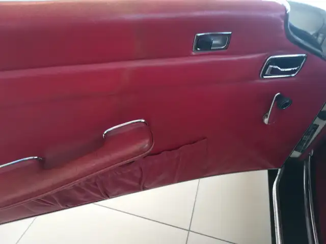 Mercedes-Benz SL 280 "Pagode" Schalter Ansicht 38