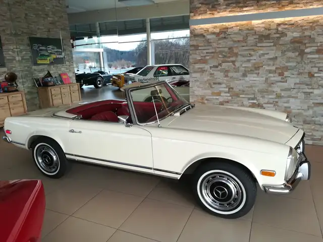 Mercedes-Benz SL 280 "Pagode" Schalter Ansicht 5